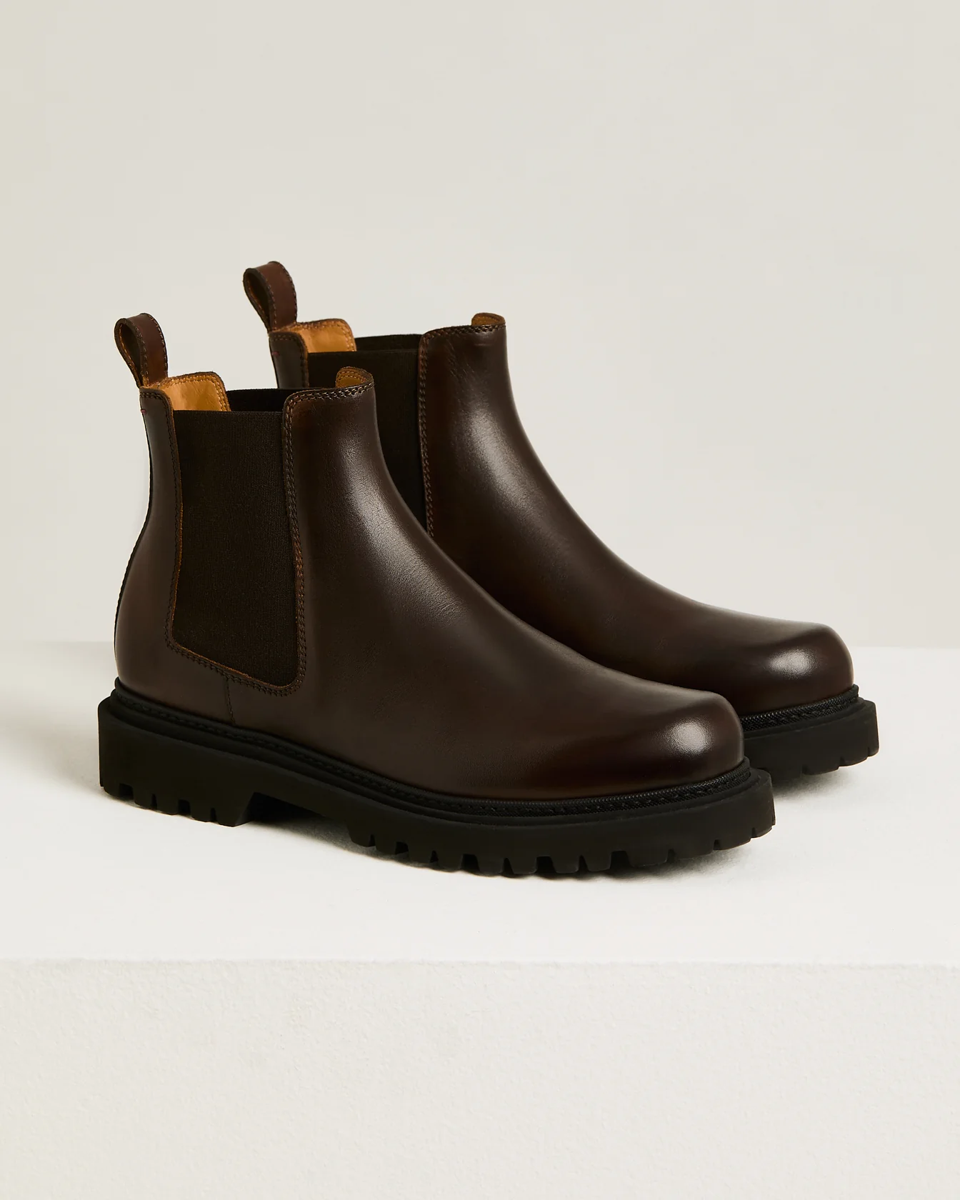 CHELSEA BOOT IN CALFSKIN BROWN WITH LEATHER SOLE - Image 2