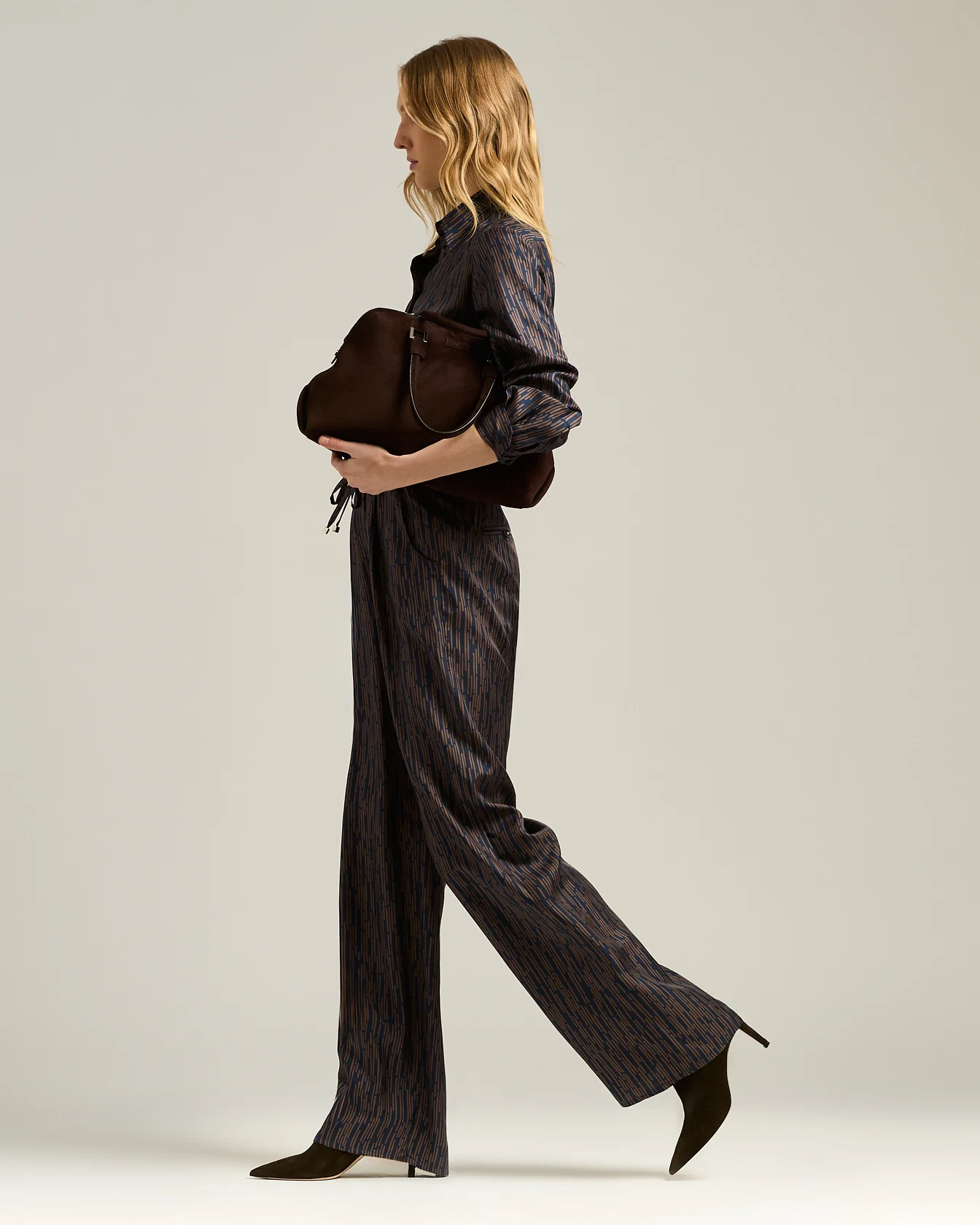 DARK BROWN SUEDE ANKLE BOOTS WITH STILETTO HEEL - Image 5
