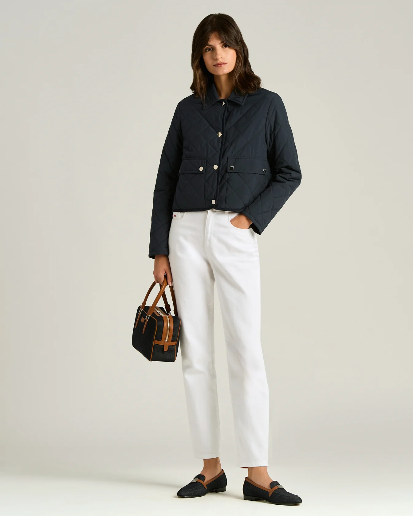 QUILTED BLUE JACKET WITH SIMPLE DESIGN WITH CALFSKIN DETAILS - Image 5