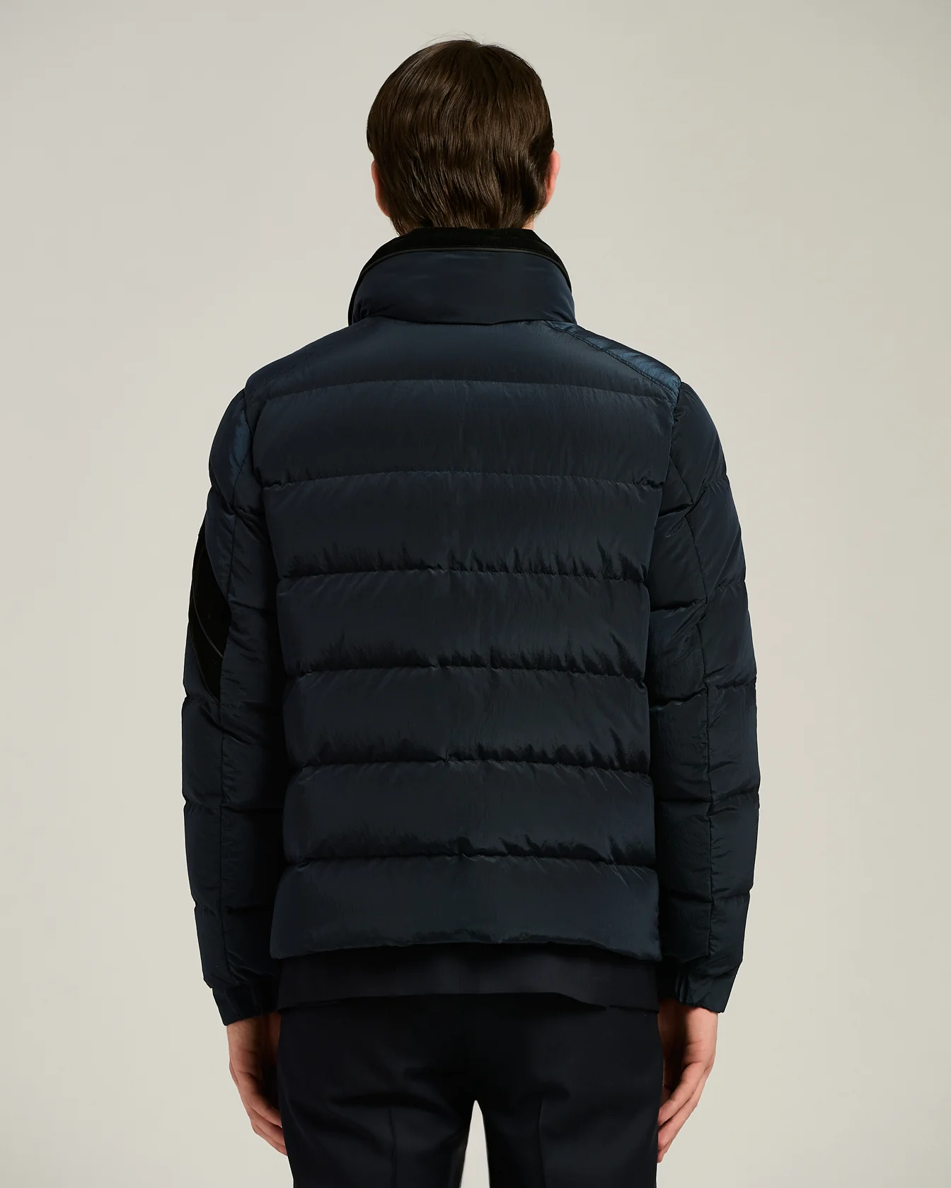 QUILTED BOMBER IN NAVY TECHNICAL FABRIC - Image 3