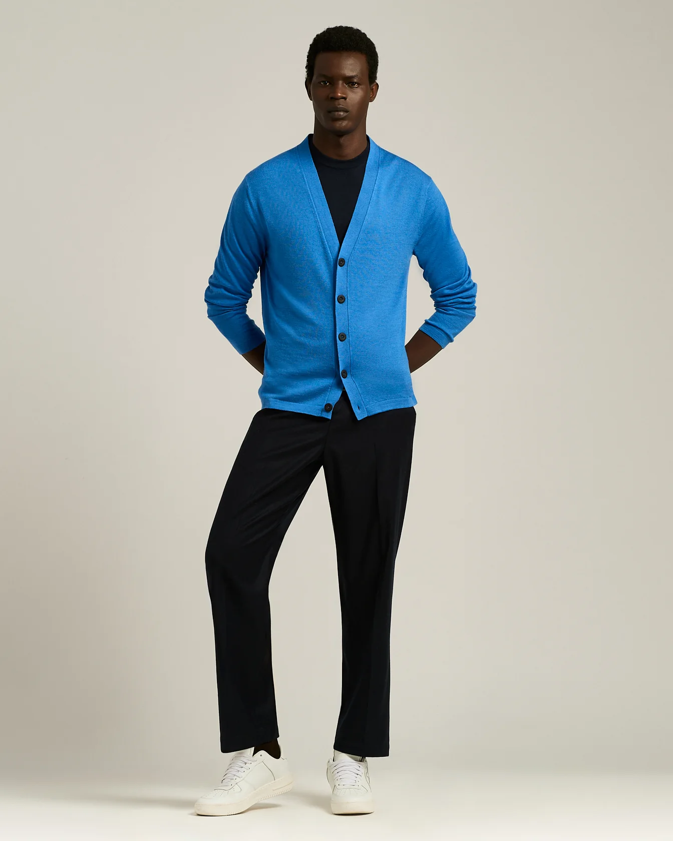 LIGHTWEIGHT VIRGIN WOOL AND SILK CARDIGAN - Image 5