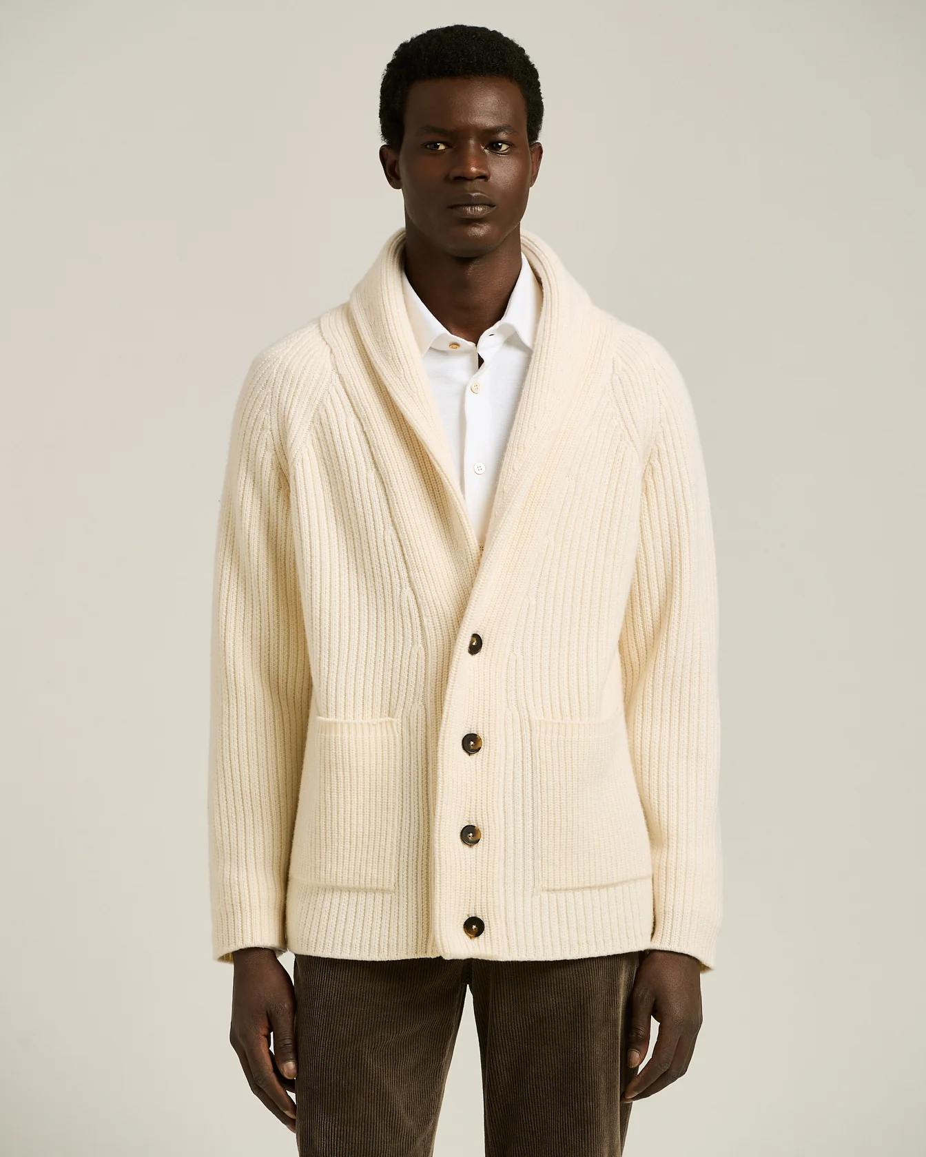 SHAWL COLLAR CARDIGAN IN WHITE WOOL AND CASHMERE - Image 2