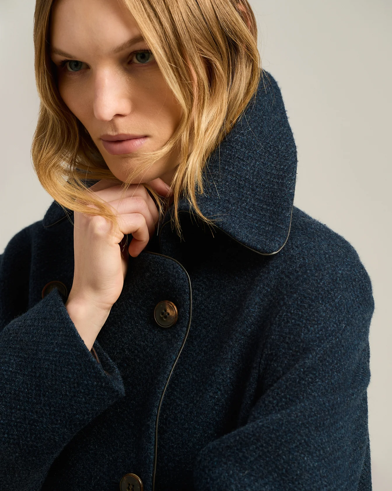 BLUE PURE CASHMERE DOUBLE-BREASTED PEACOAT - Image 4