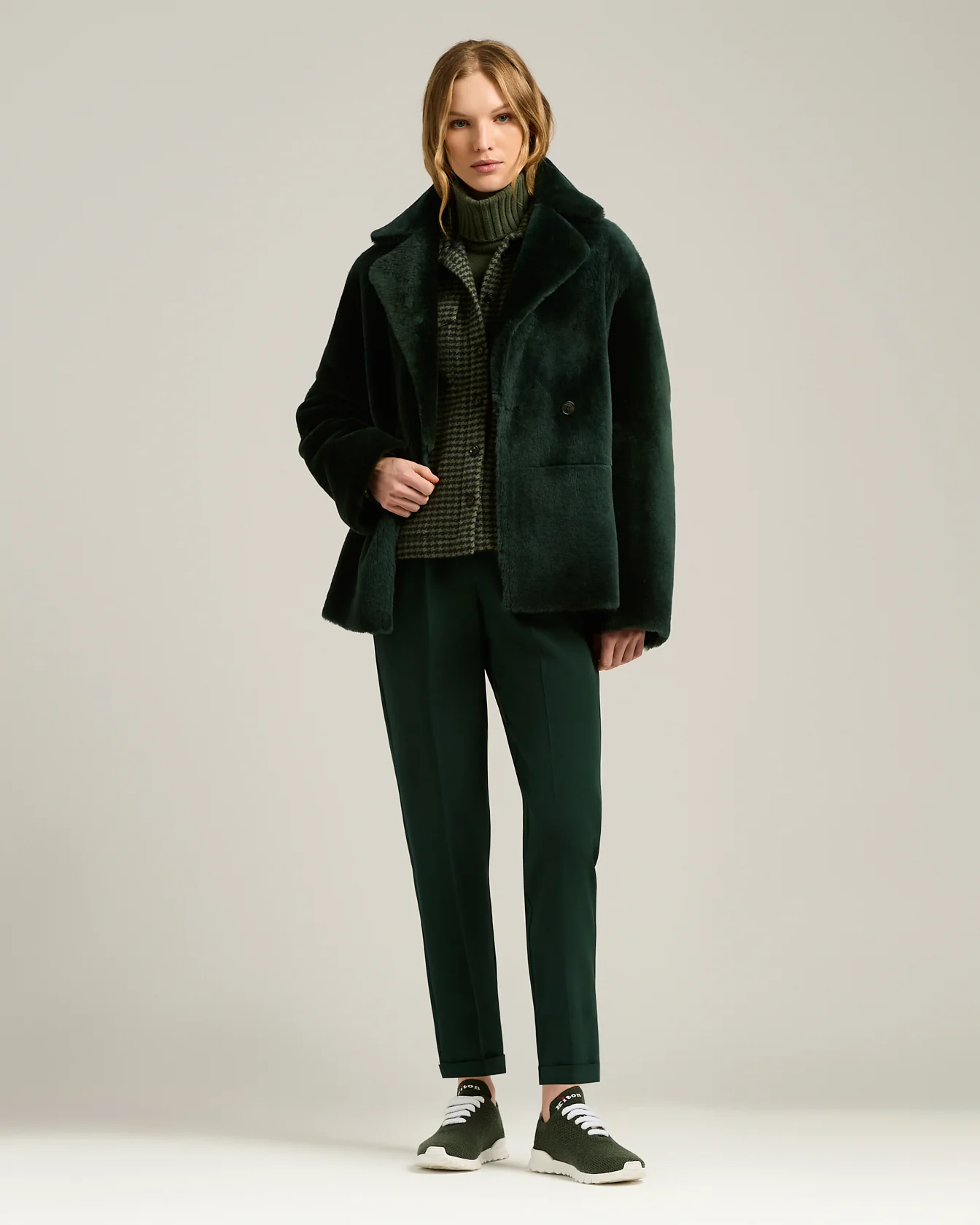 REVERSIBLE DOUBLE-BREASTED JACKET IN SHEARLING DARK GREEN - Image 5