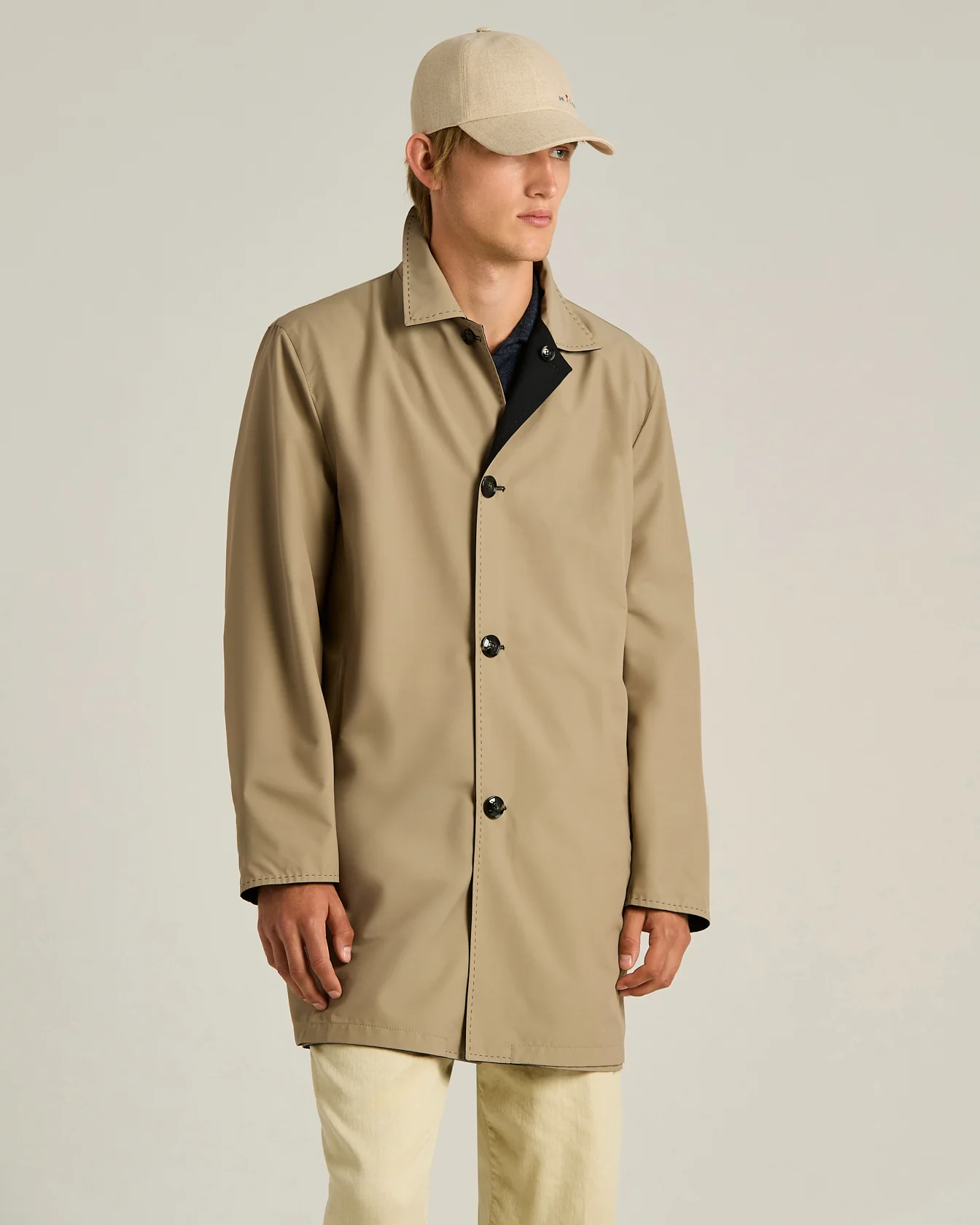 REVERSIBLE WOOL AND SILK OVERCOAT IN NAVY BLUE WITH LAMBSKIN PIPING - Image 5