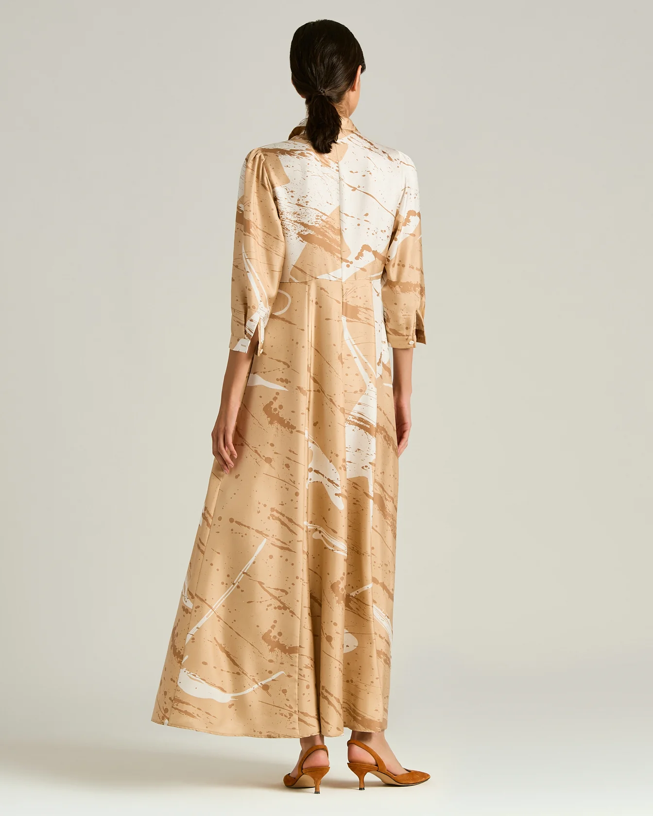 LONG PRINTED PURE SILK DRESS CAMEL - Image 3