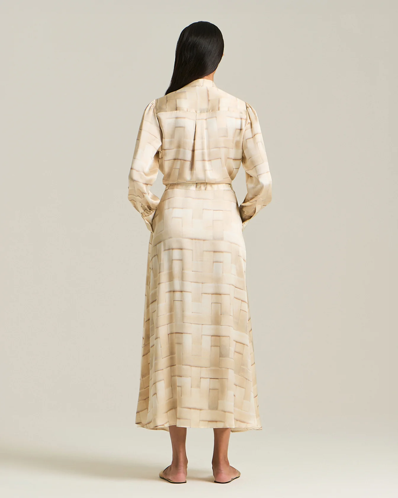 SILK CHEMISIER WITH SOFT CUBES PATTERN - Image 4