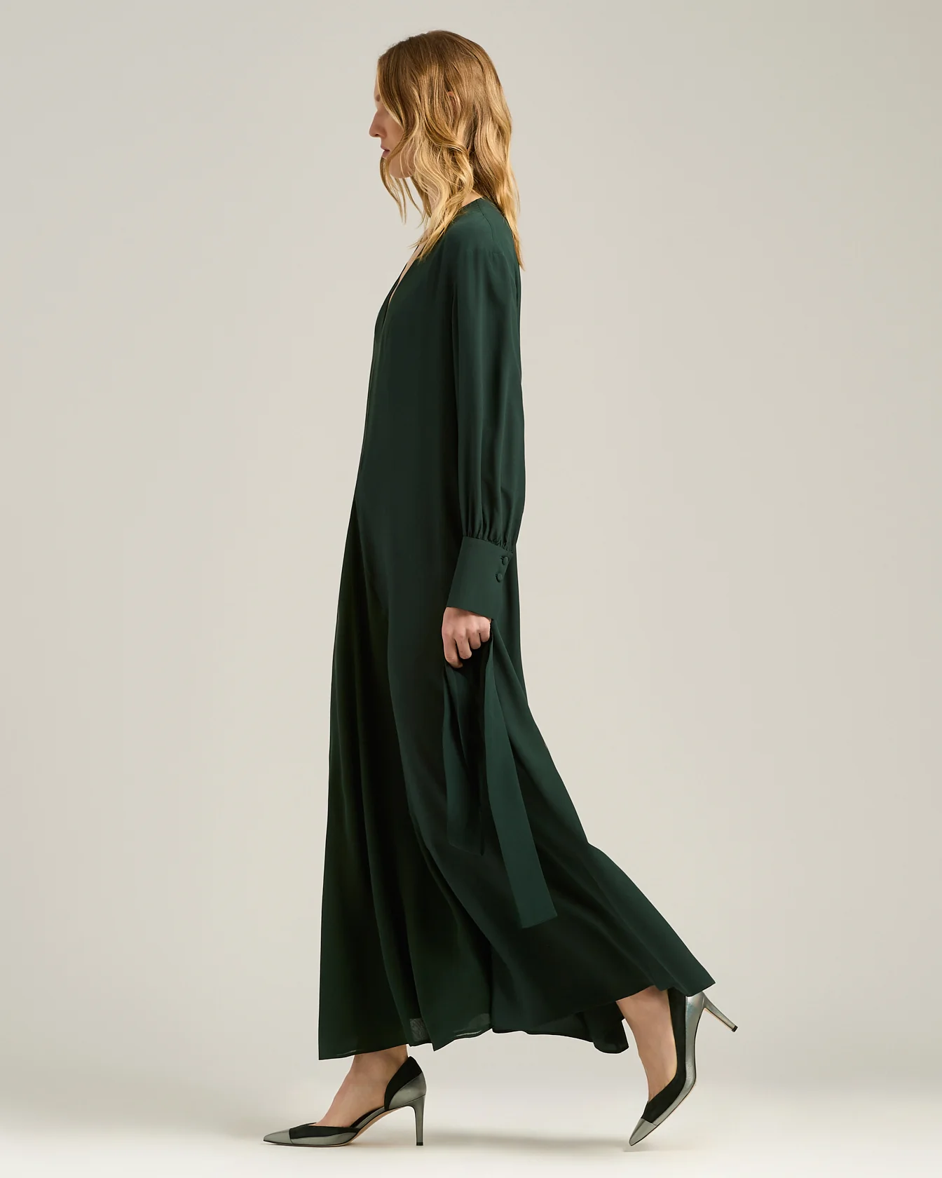 LONG, BELTED DRESS IN PURE SILK DARK GREEN - Image 5
