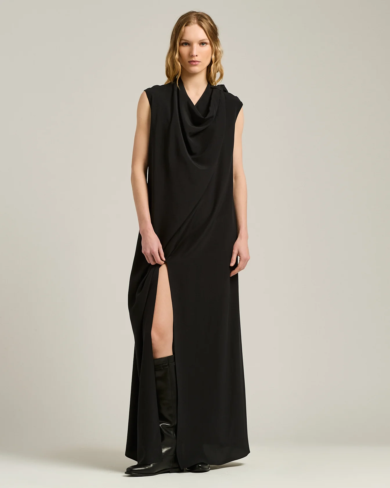 BLACK DRAPED DRESS IN PURE SILK - Image 5