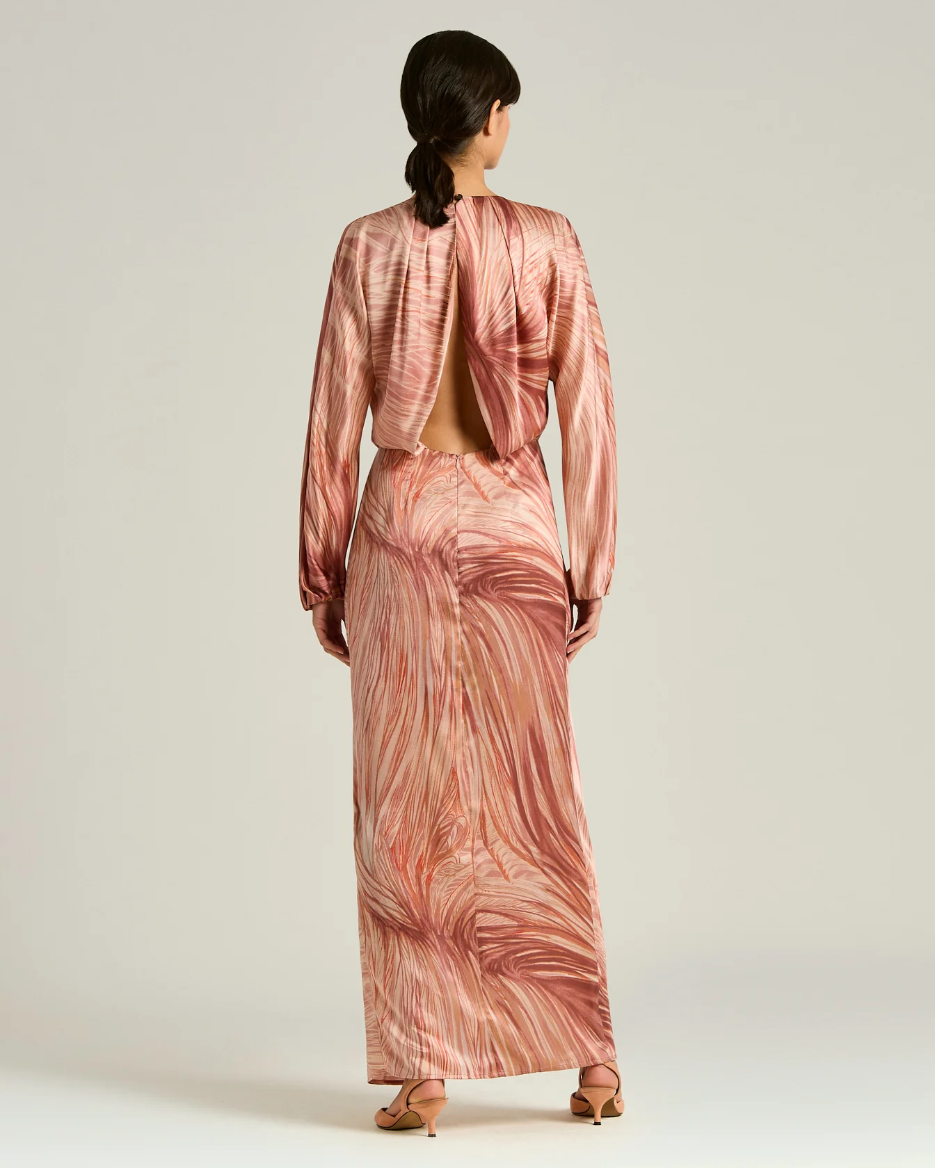 SILK SATIN DRESS WITH BACK OPENING IN STRAW YELLOW AND PINK - Image 3