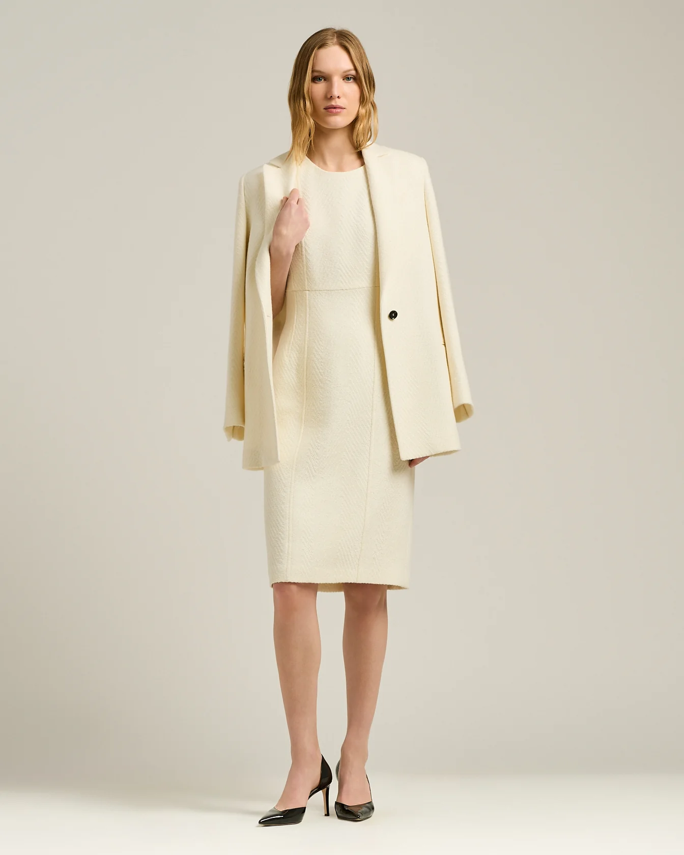 CREAM WHITE HERRINGBONE WOOL SHEATH DRESS - Image 5