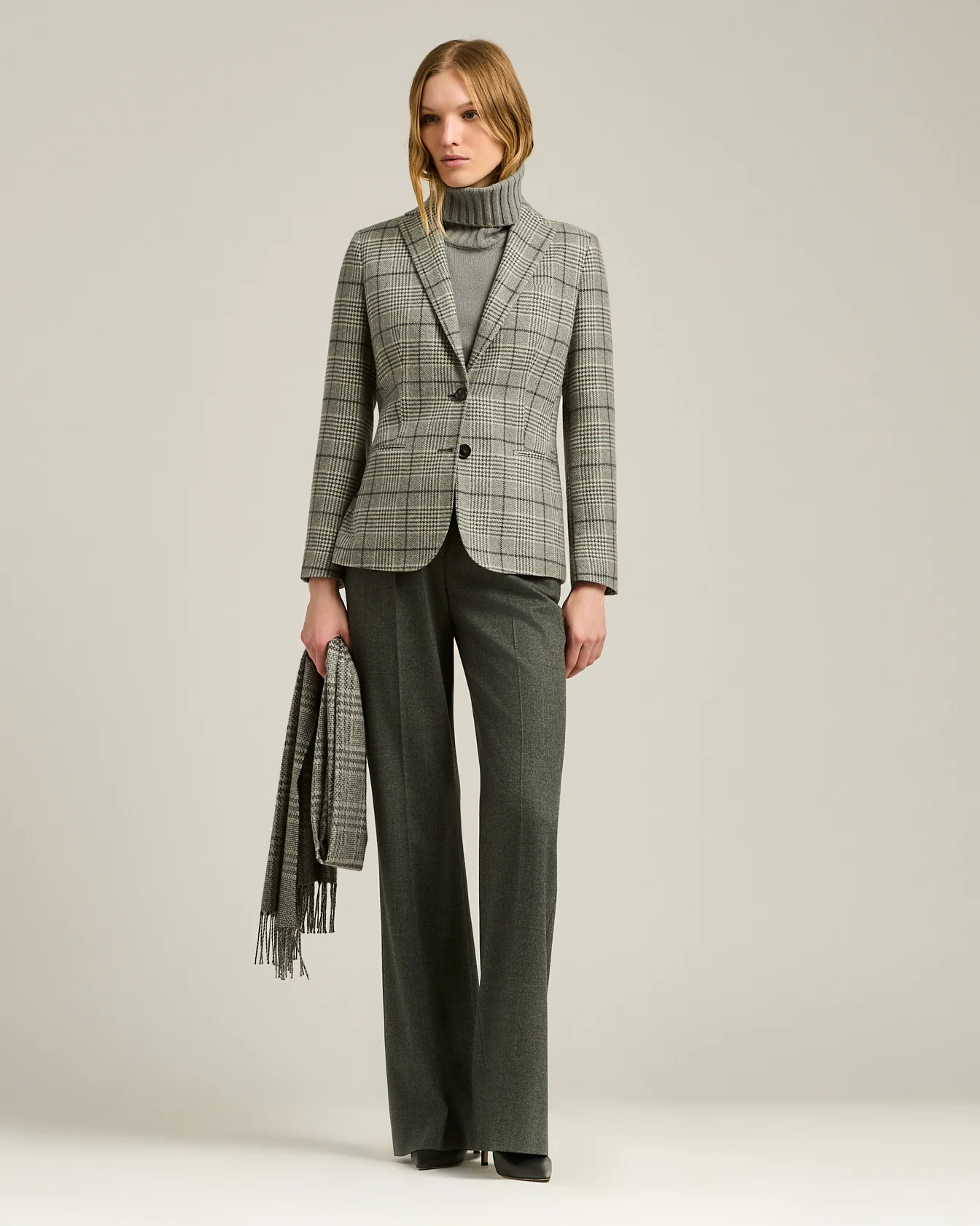 BLACK/WHITE PRINCE OF WALES CASHMERE BLAZER - Image 5