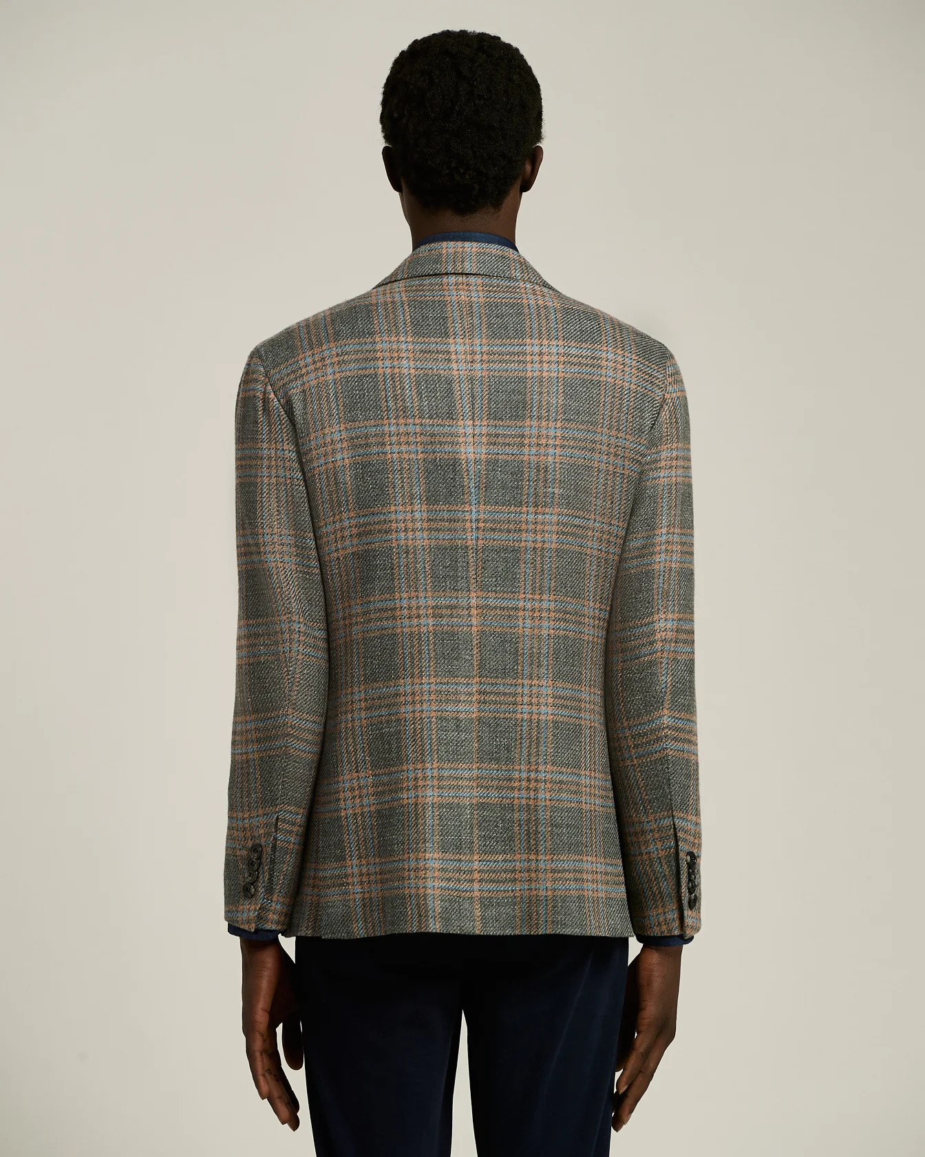 SINGLE-BREASTED MEDIUM GREY PRINCE OF WALES JACKET IN CASHMERE - Image 3