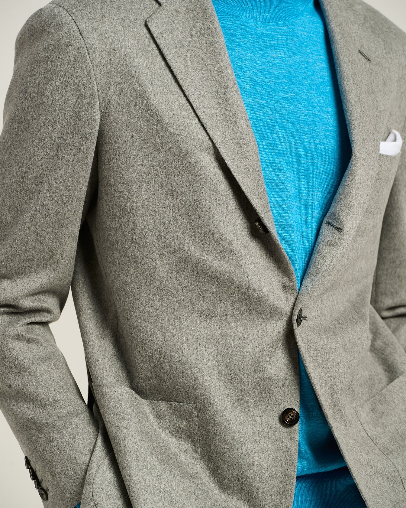 LIGHT GREY CASHMERE AND VICUÑA BLAZER WITH NOTCH LAPEL - Image 4