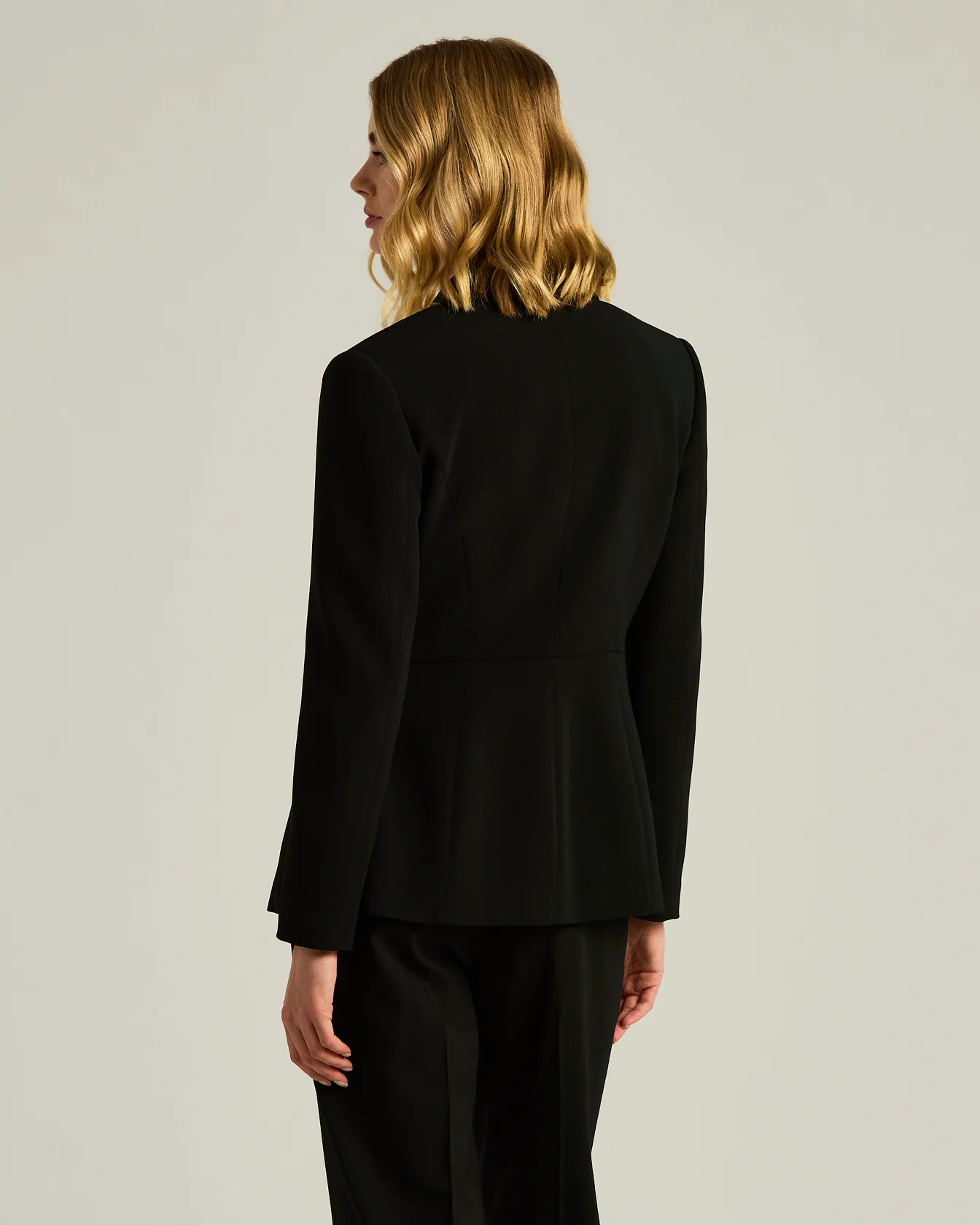 TAILORED BLACK VISCOSE JACKET VISCOSE WITH SILK LINING - Image 3