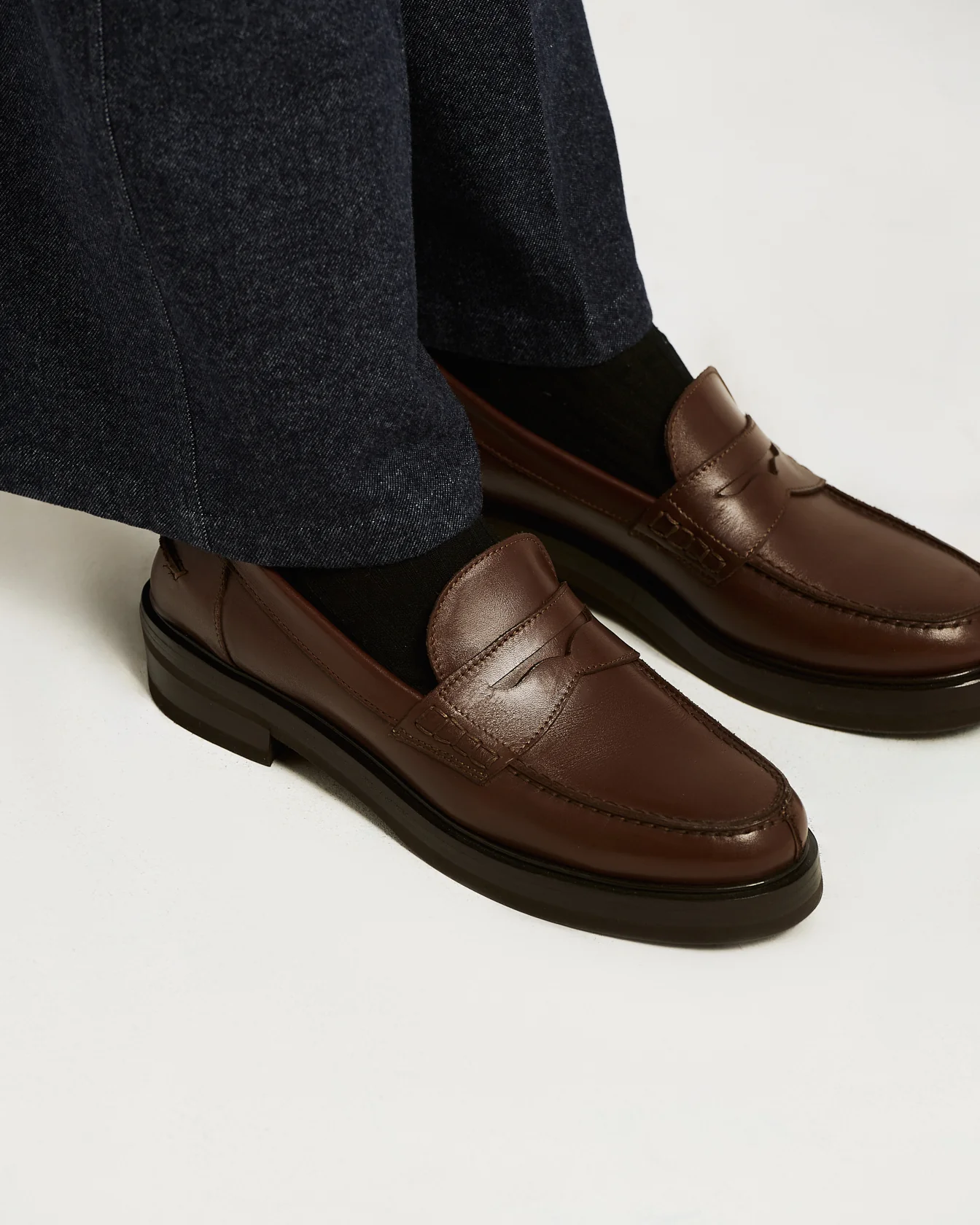 EBONY SMOOTH CALFSKIN LOAFERS - Image 3