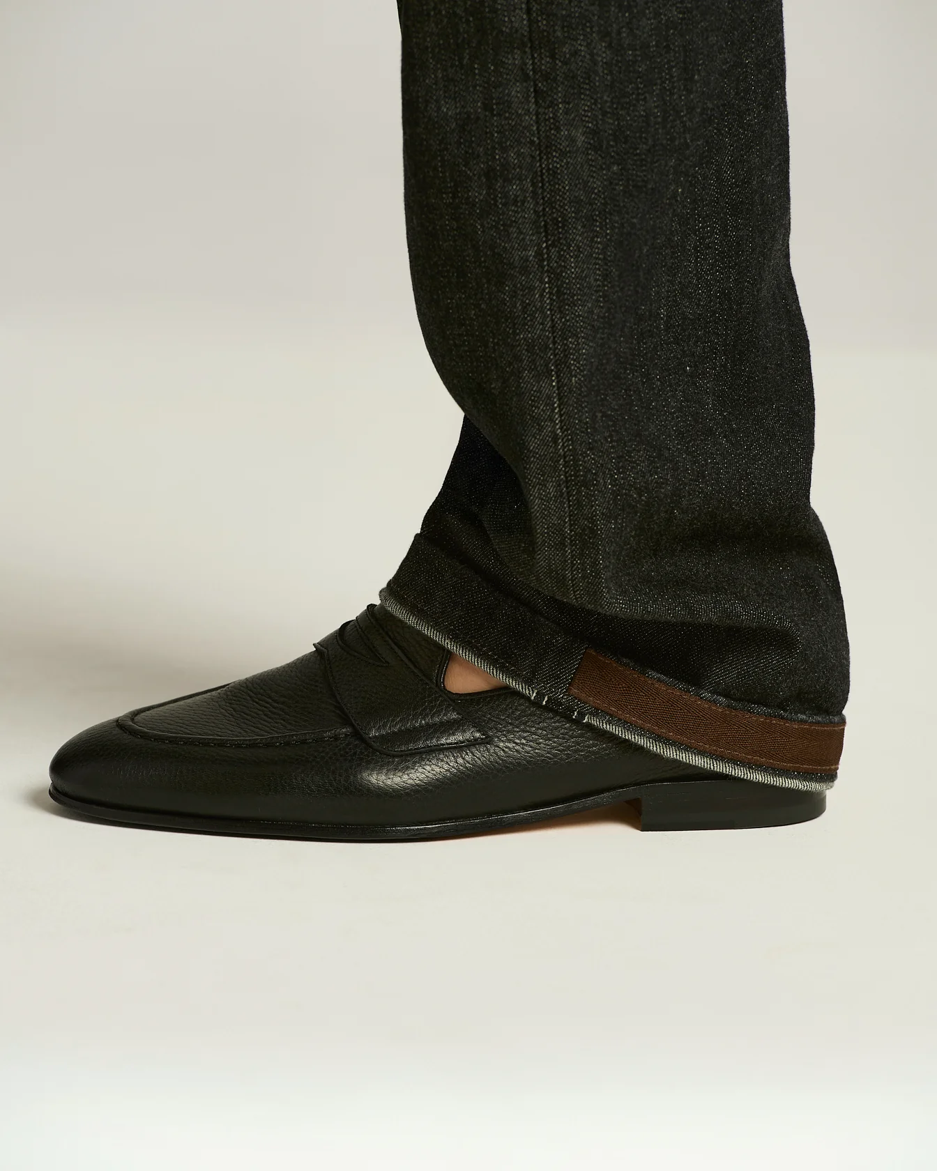 GRAINED DEERSKIN LOAFERS BLACK - Image 4
