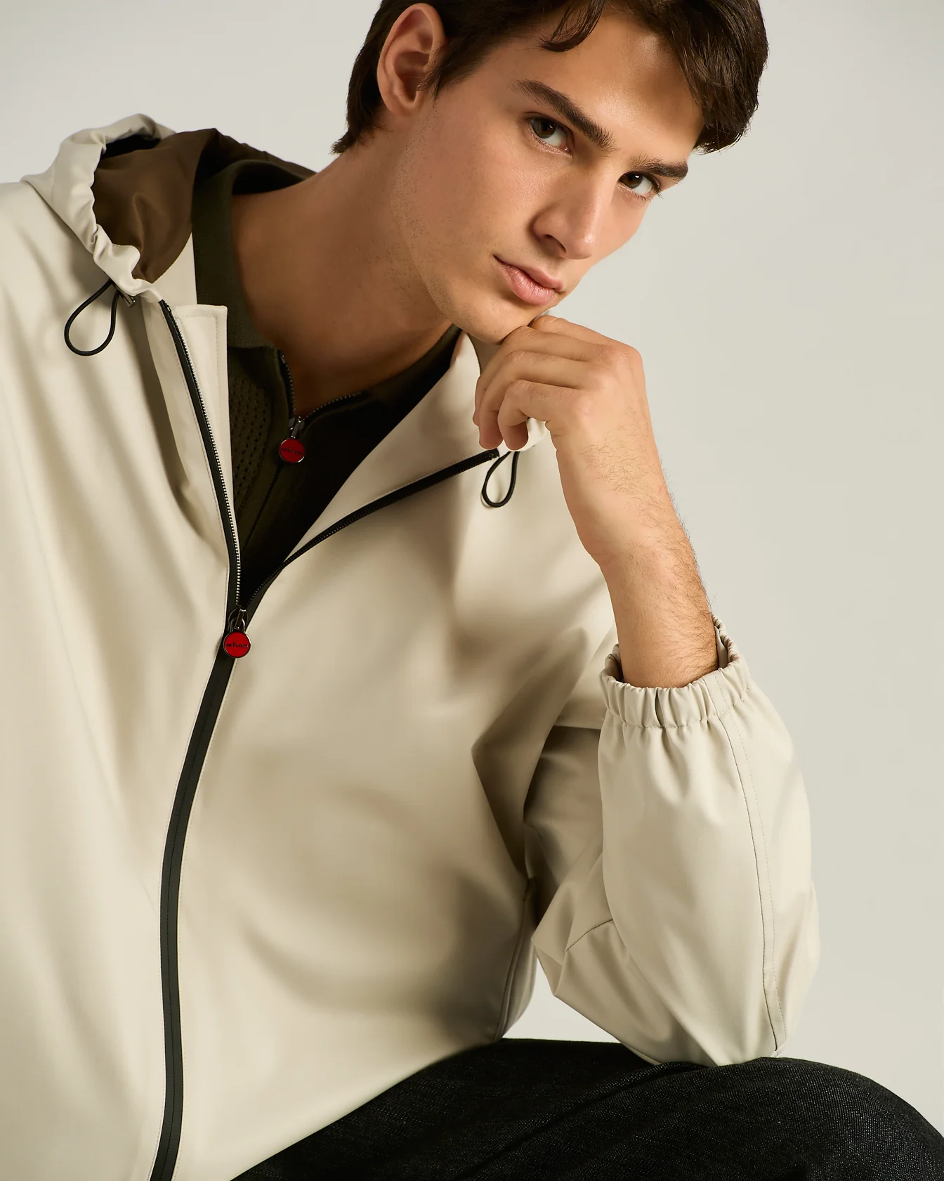 HOODED WINDBREAKER BOMBER JACKET WITH CONTRASTING LINING IN IVORY AND MUD - Image 4