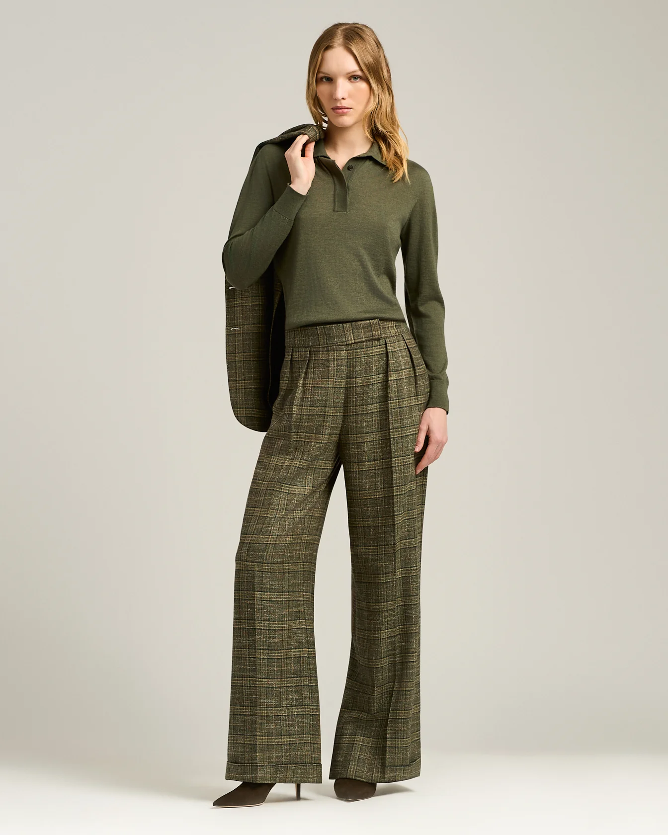 LONG SLEEVE POLO IN CASHMERE AND SILK MILITARY GREEN - Image 5