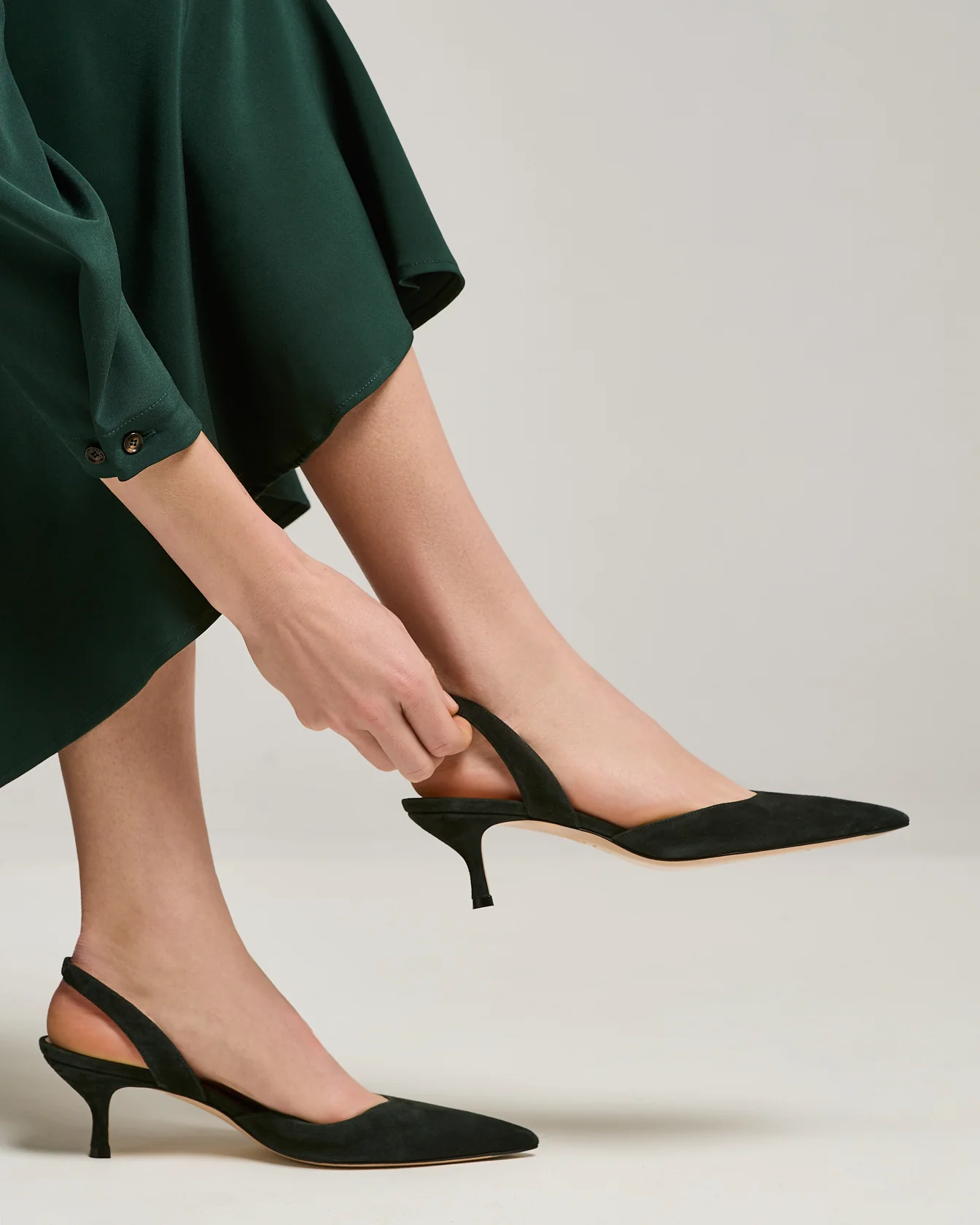 DARK GREY LEATHER SLINGBACK SHOES - Image 3