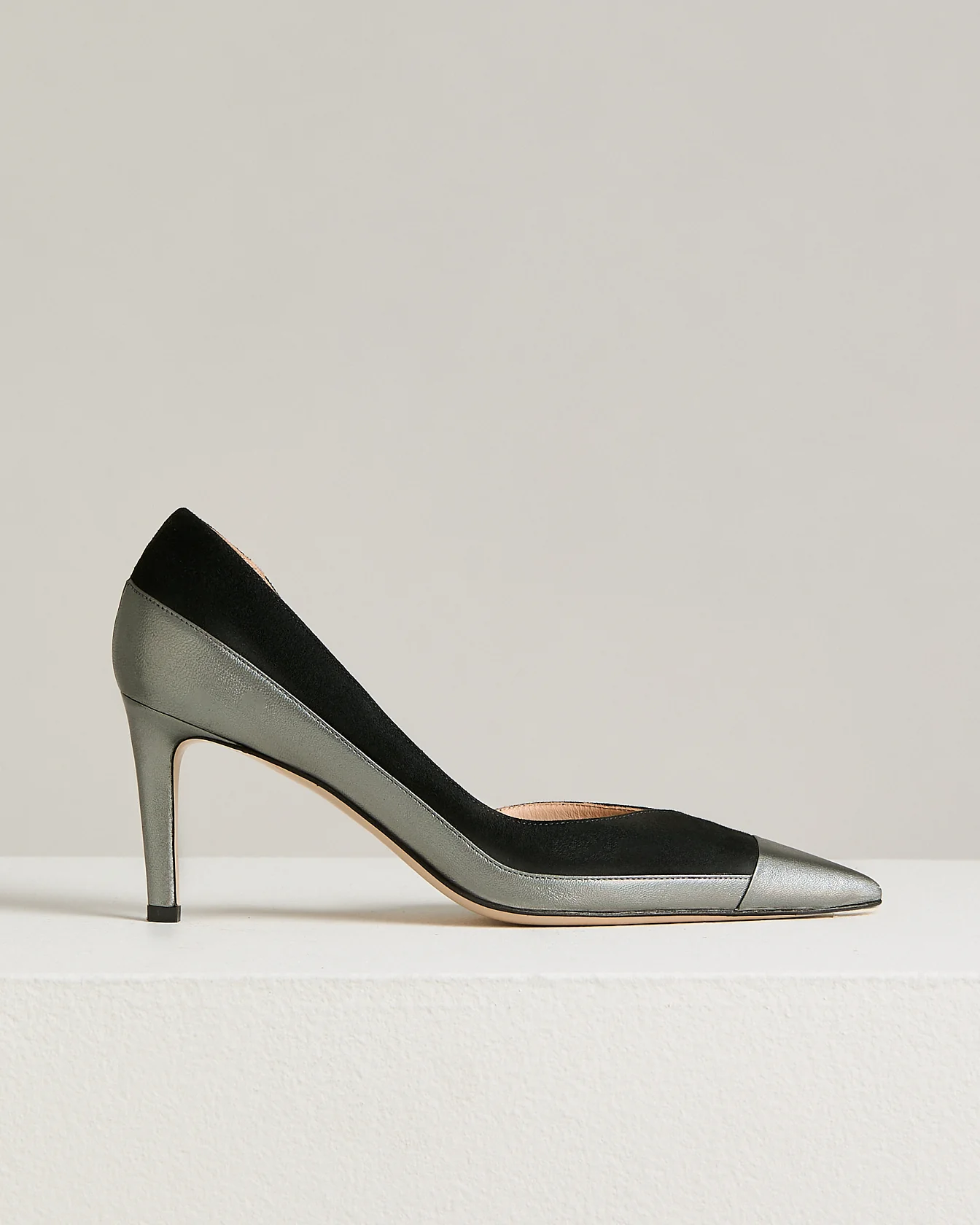 TWO-TONE BLACK & SILVER LEATHER PUMPS