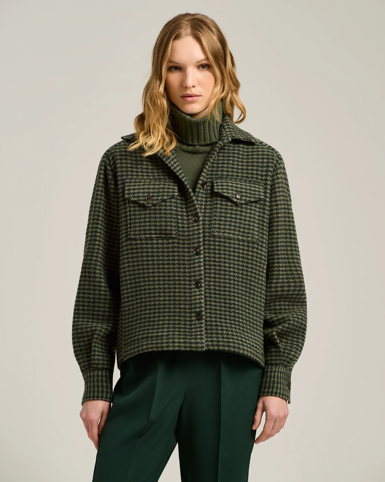 GREEN HOUNDSTOOTH PURE CASHMERE OVERSHIRT - Image 2