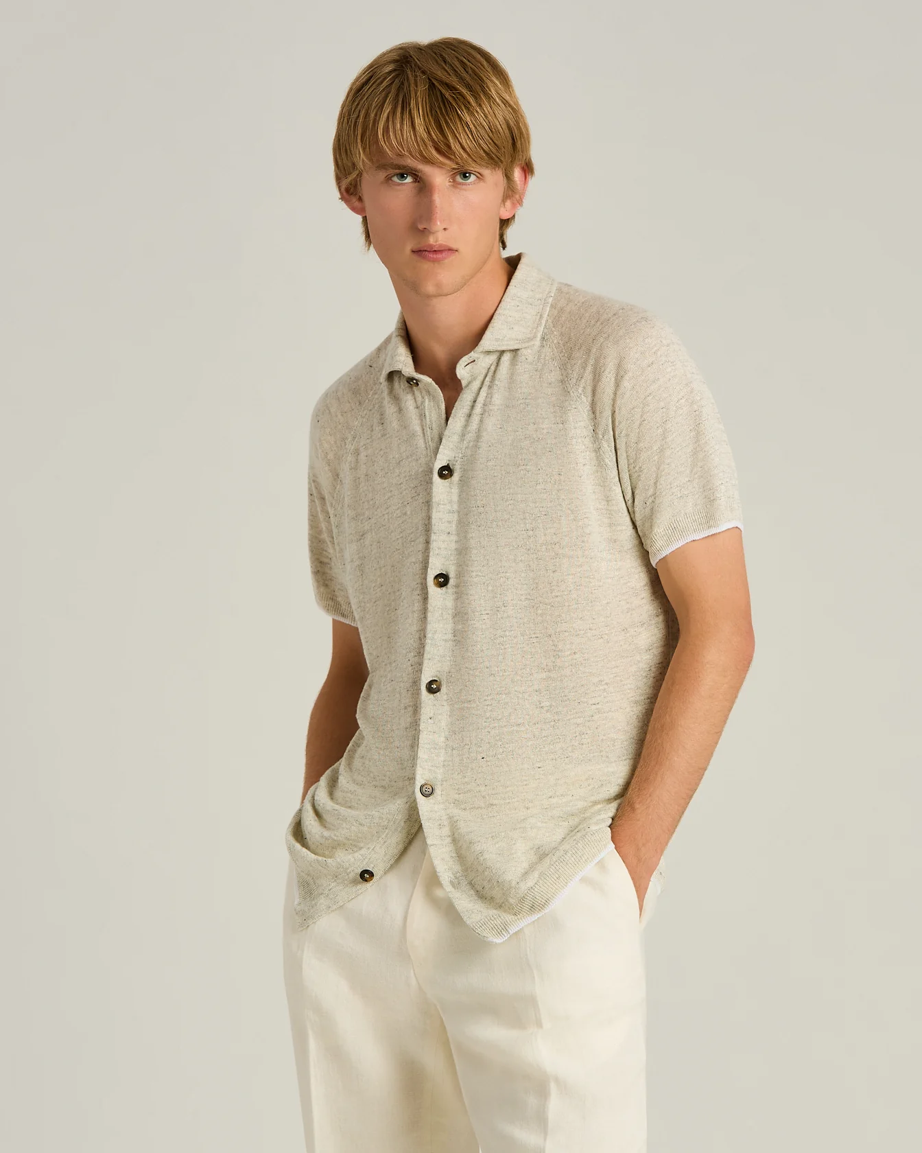 PURE LINEN SHORT-SLEEVED GREY SHIRT - Image 2