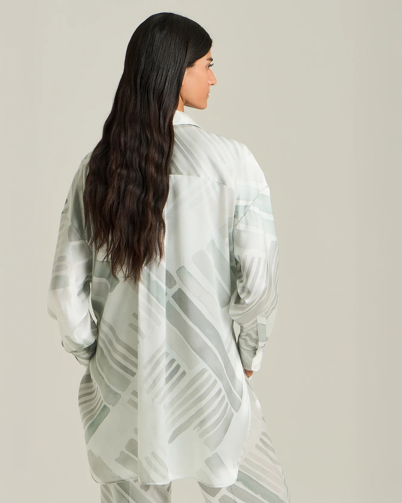 OVERSIZED SILK SHIRT WITH ETHNIC BRUSH PATTERN - Image 3