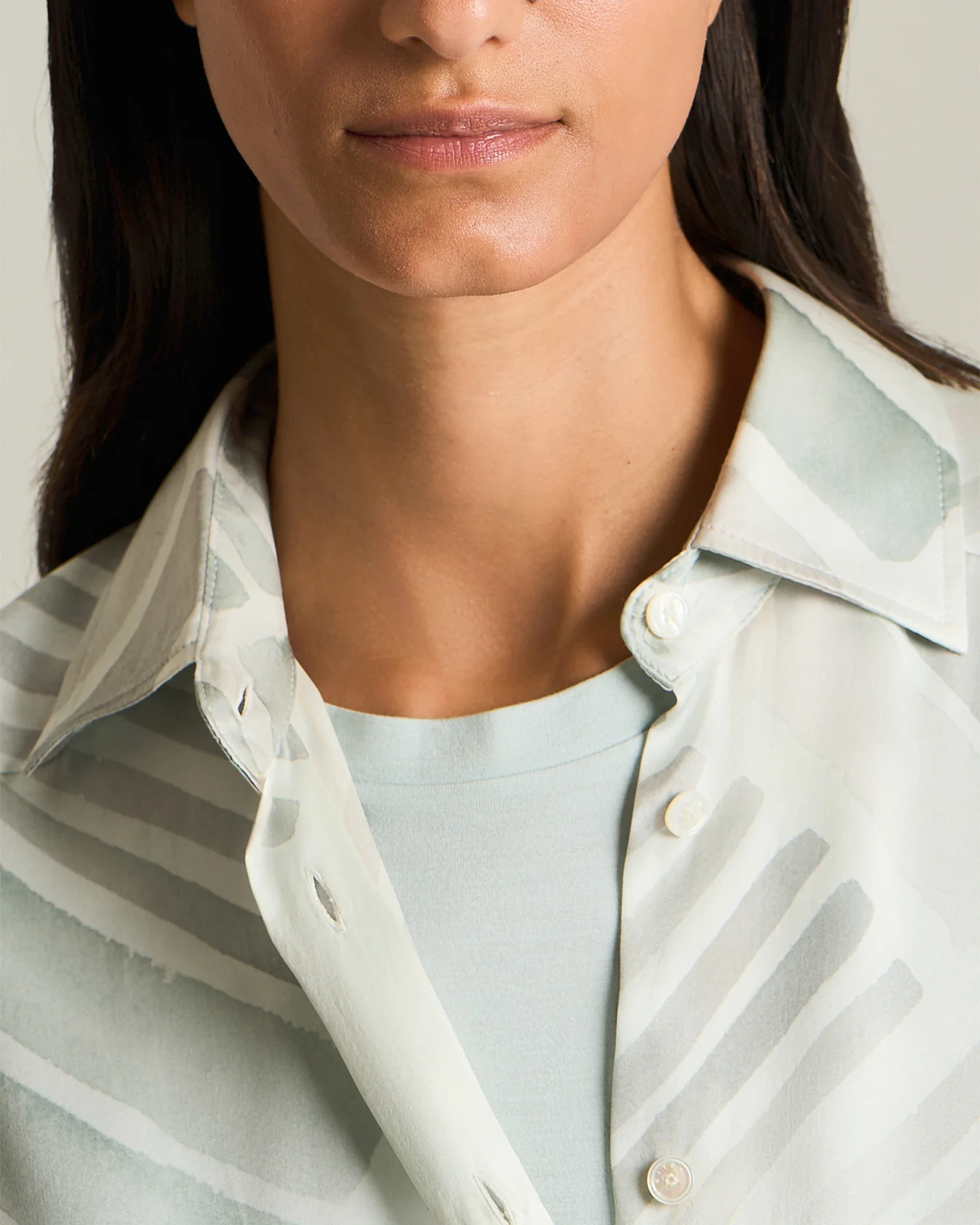 OVERSIZED SILK SHIRT WITH ETHNIC BRUSH PATTERN - Image 4