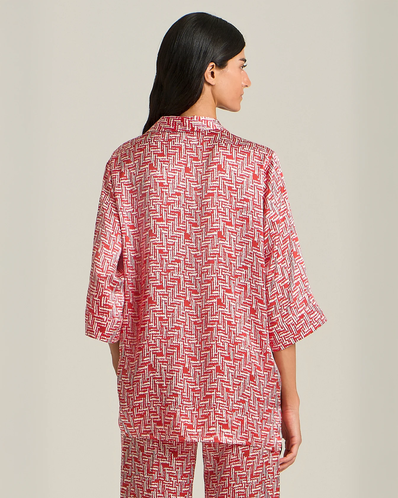 OVERSIZED SILK BLOUSE WITH SCARLET STAIRS PATTERN - Image 3
