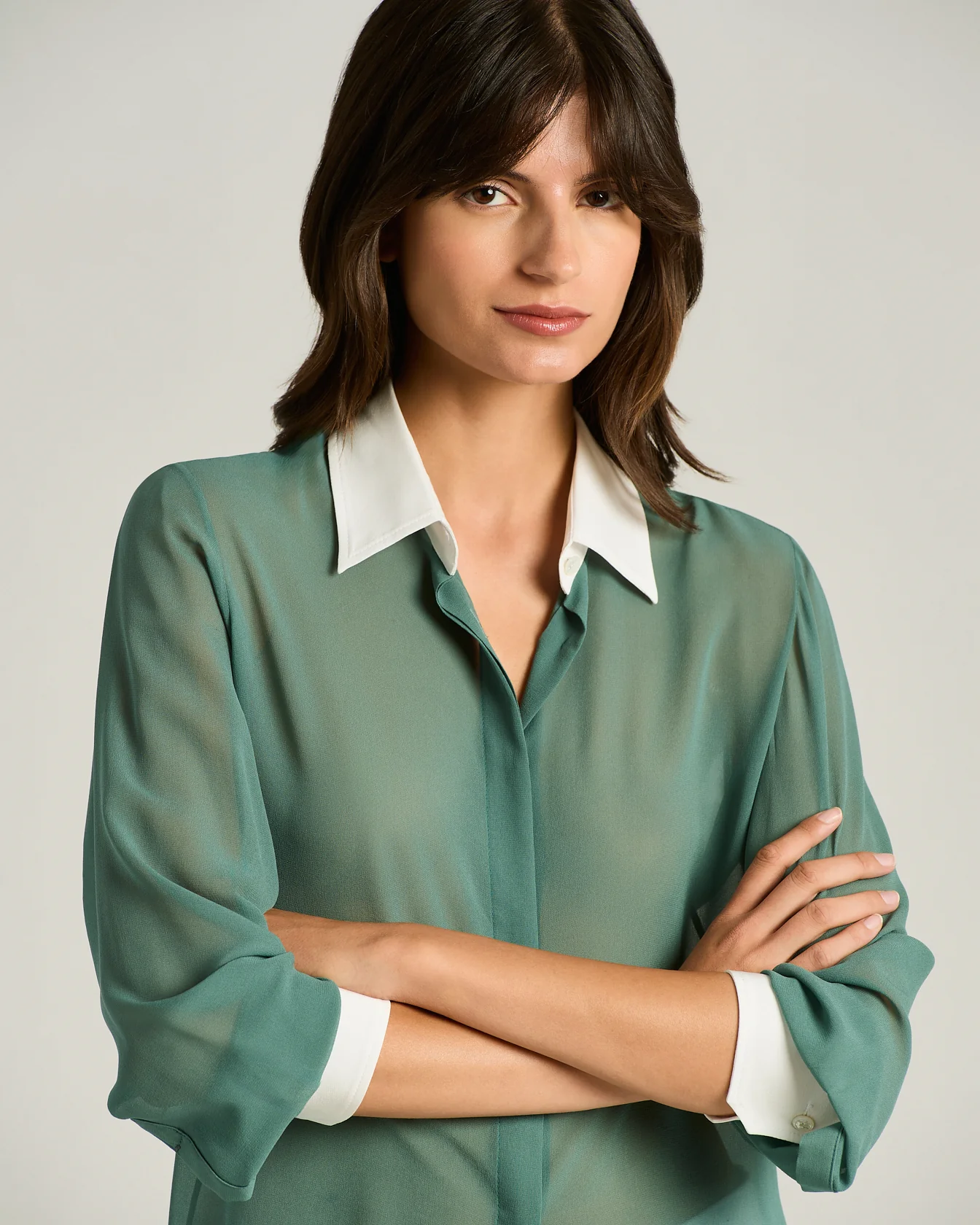 PURE SILK SHIRT IN SAGE - Image 4