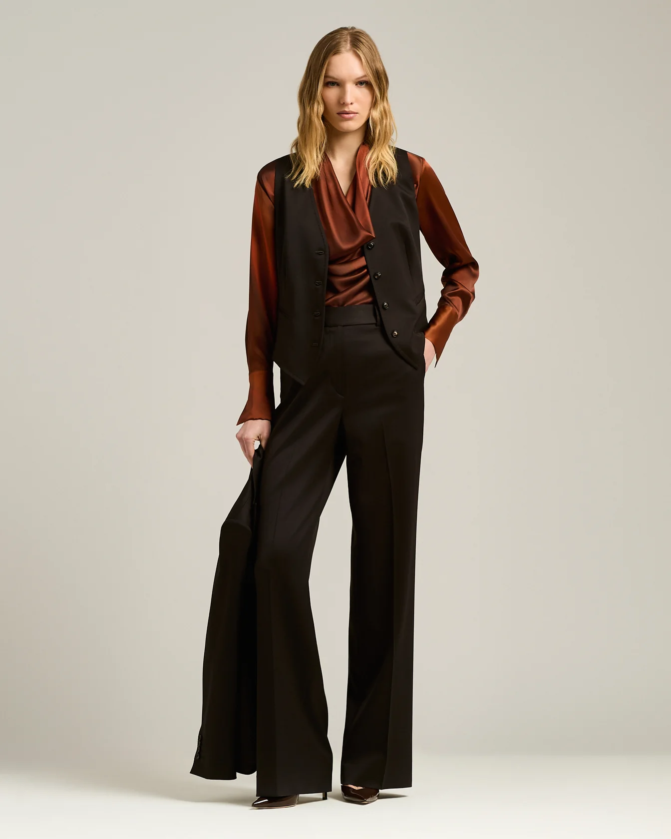 SHIRT IN PURE PRINTED SILK BROWN WITH SOFT COLLAR - Image 5