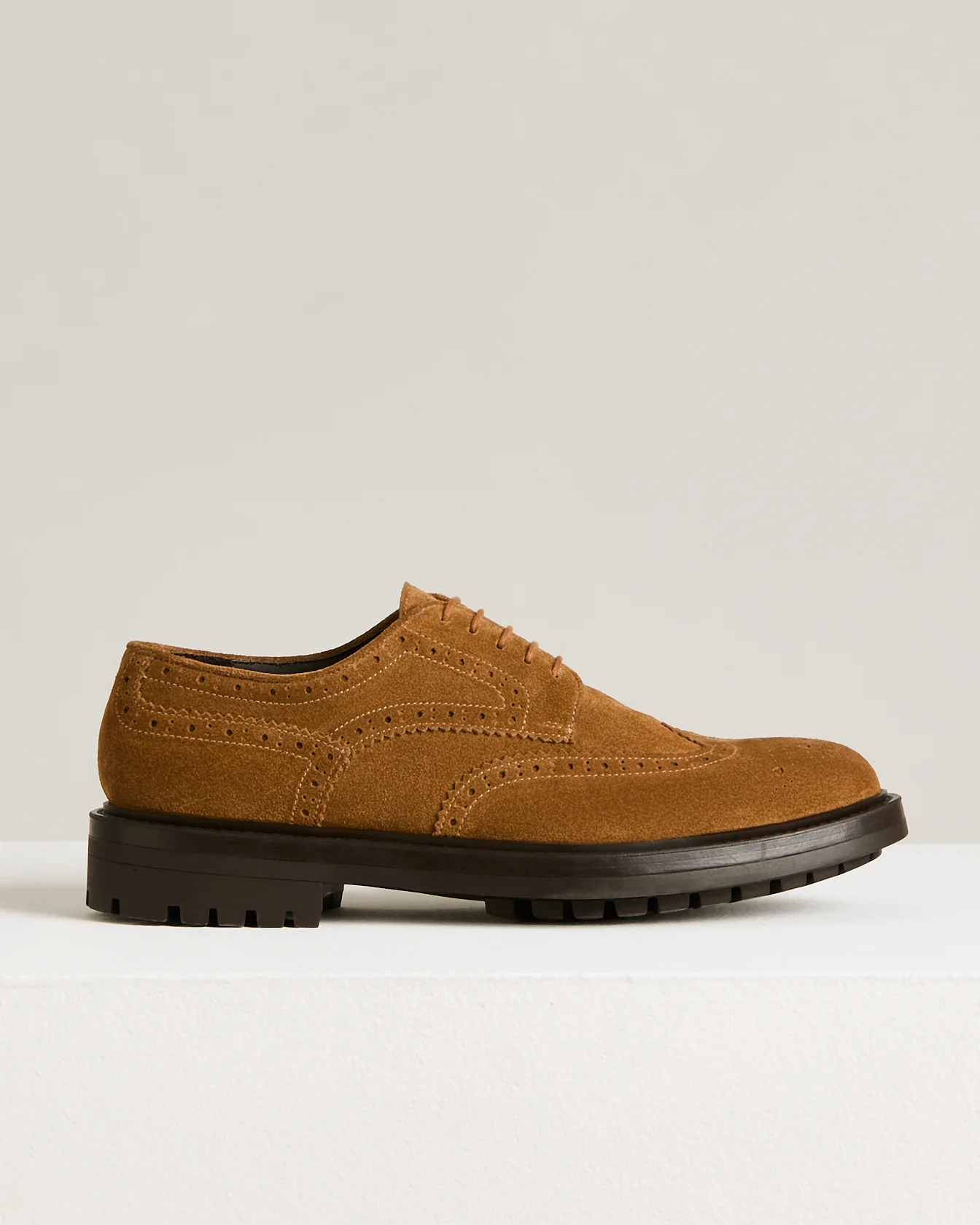 DERBY IN CALFSKIN SUEDE WITH BROGUED FLOWER PATTERN CAMEL