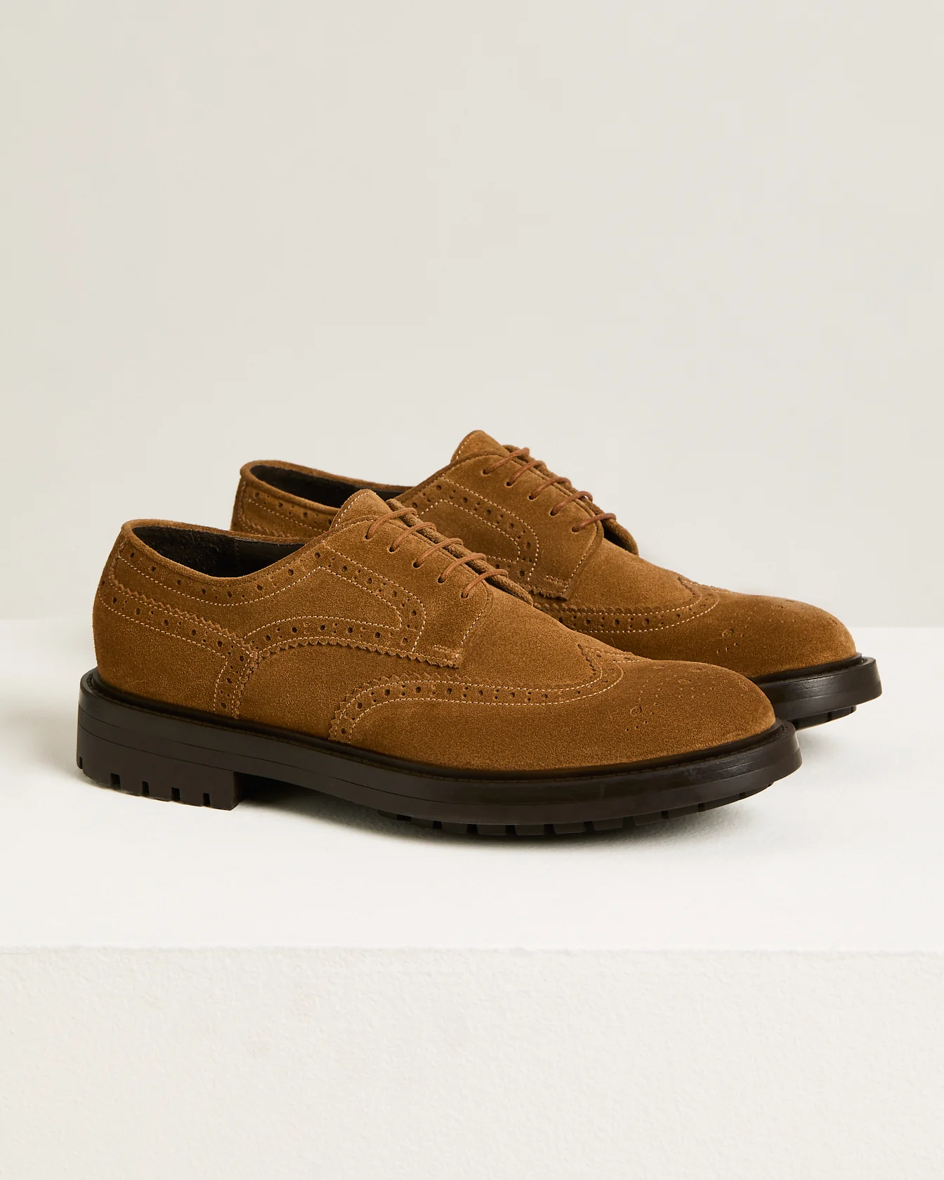DERBY IN CALFSKIN SUEDE WITH BROGUED FLOWER PATTERN CAMEL - Image 2