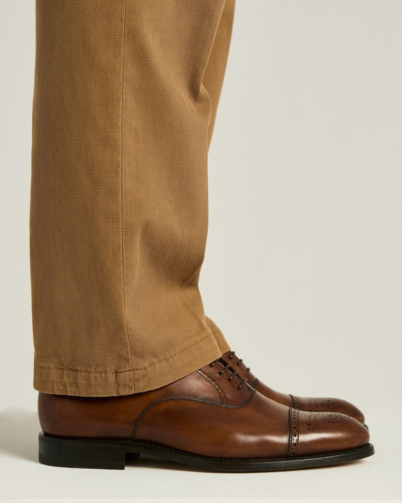 CALFSKIN LEATHER LACE UP SHOE DARK BROWN - Image 4
