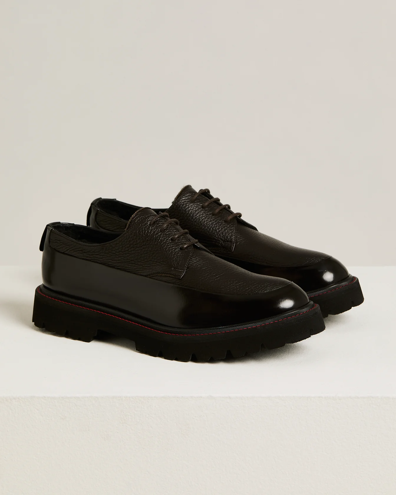 DARK BROWN DEERSKIN AND CALFSKIN LACE-UP SHOE - Image 2