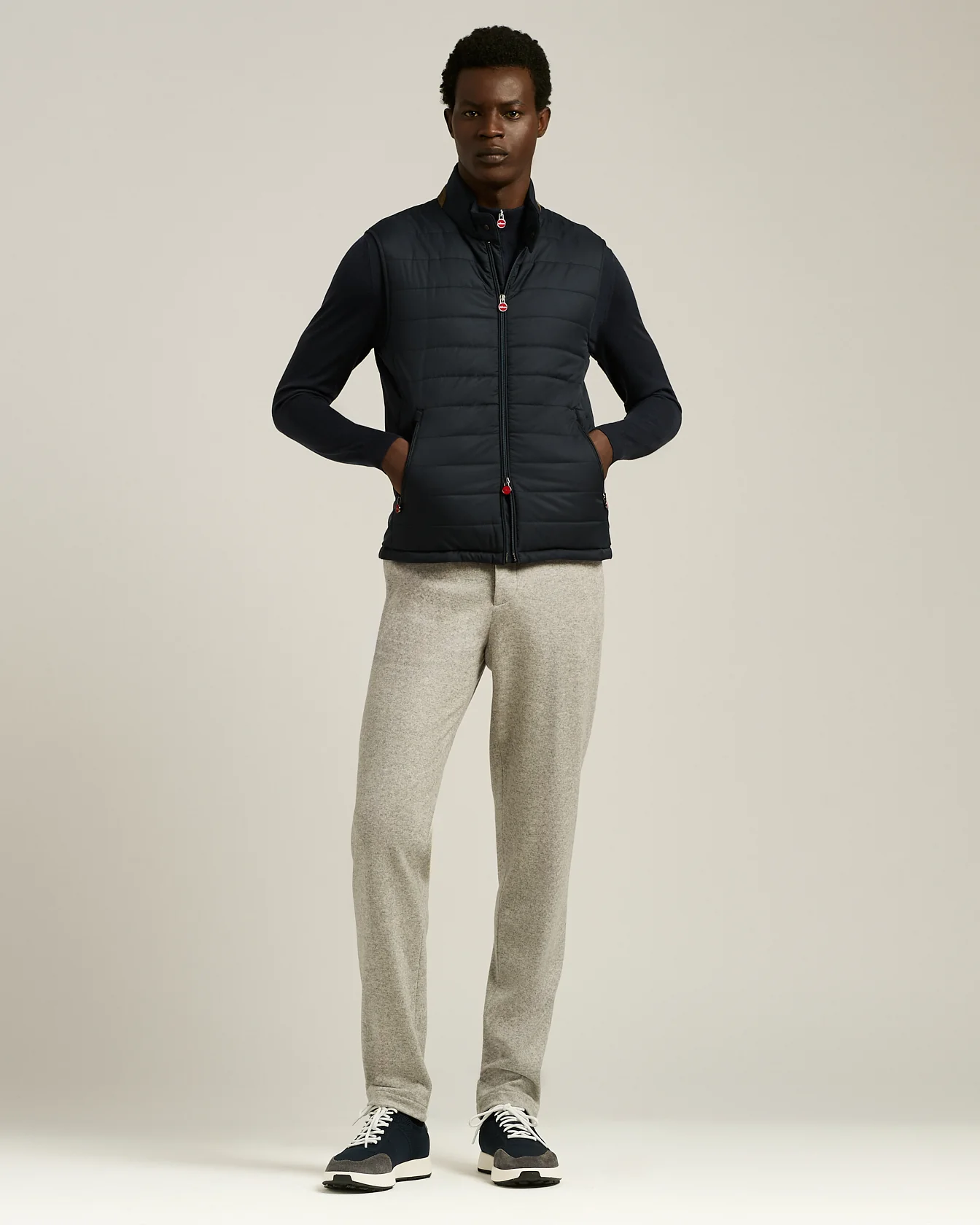 PADDED GILET IN NAVY TECHNICAL FABRIC - Image 5