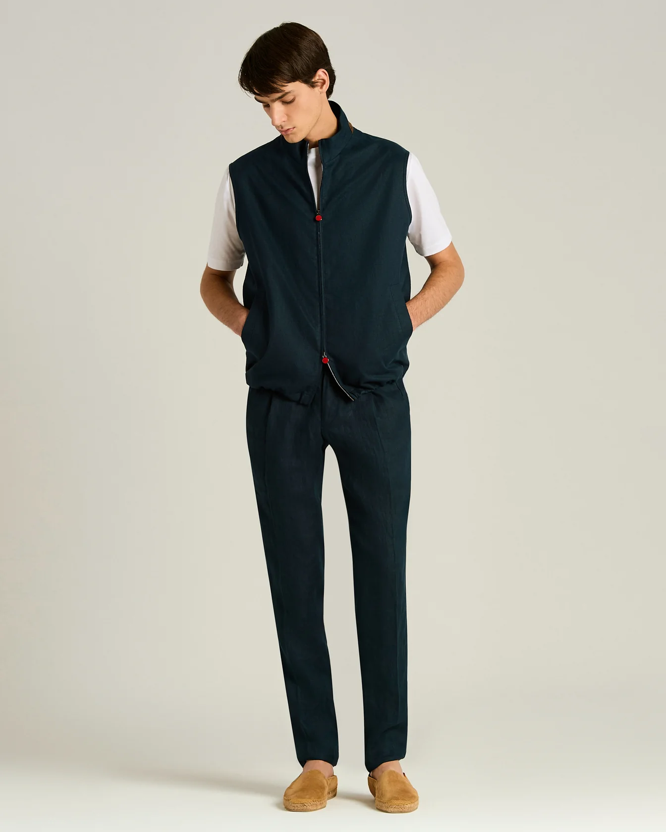 LINEN SLEEVELESS JACKET - Image 5