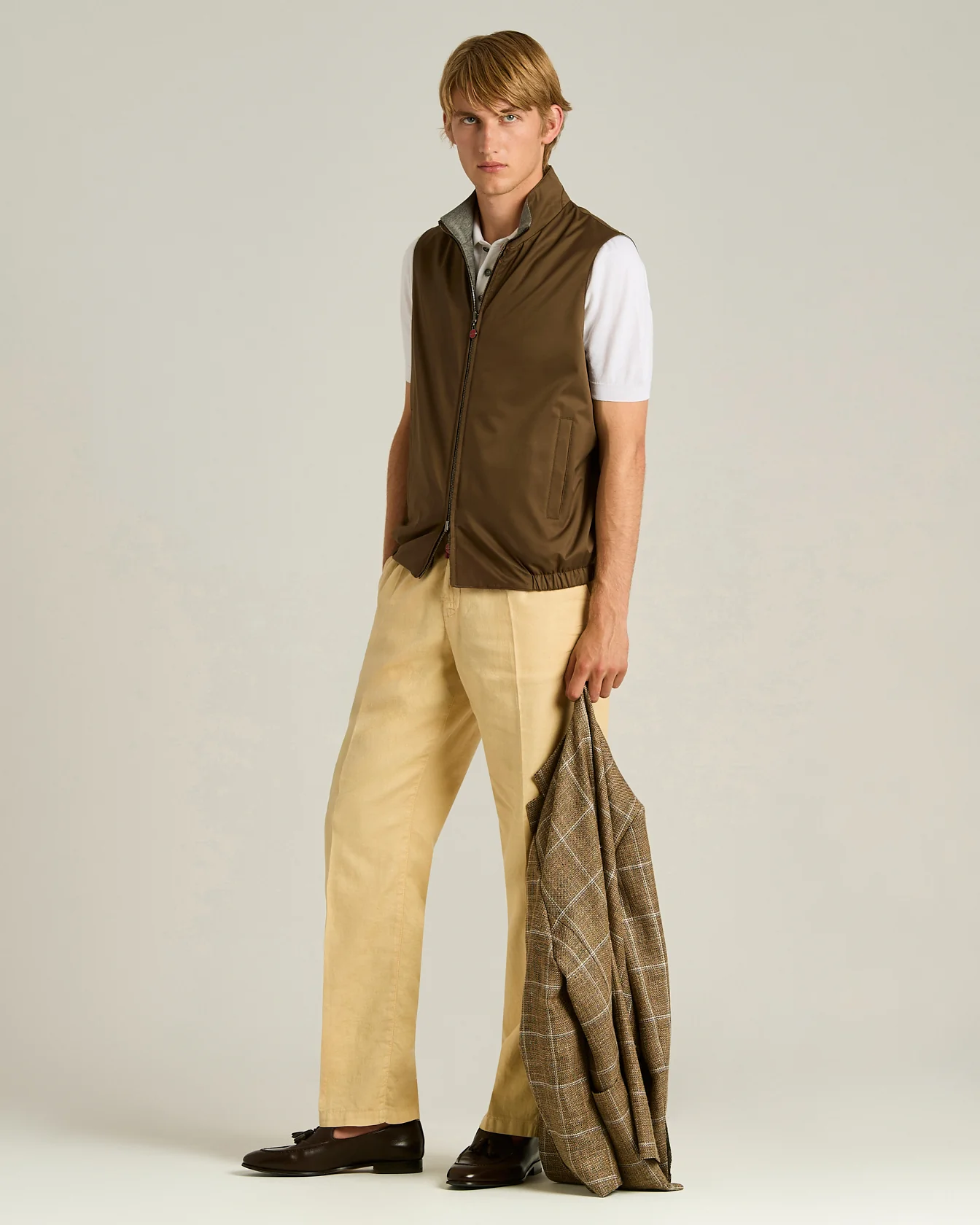 TECHNICAL FABRIC SLEEVELESS GILET WITH TWO-WAY ZIP IN MUD - Image 5