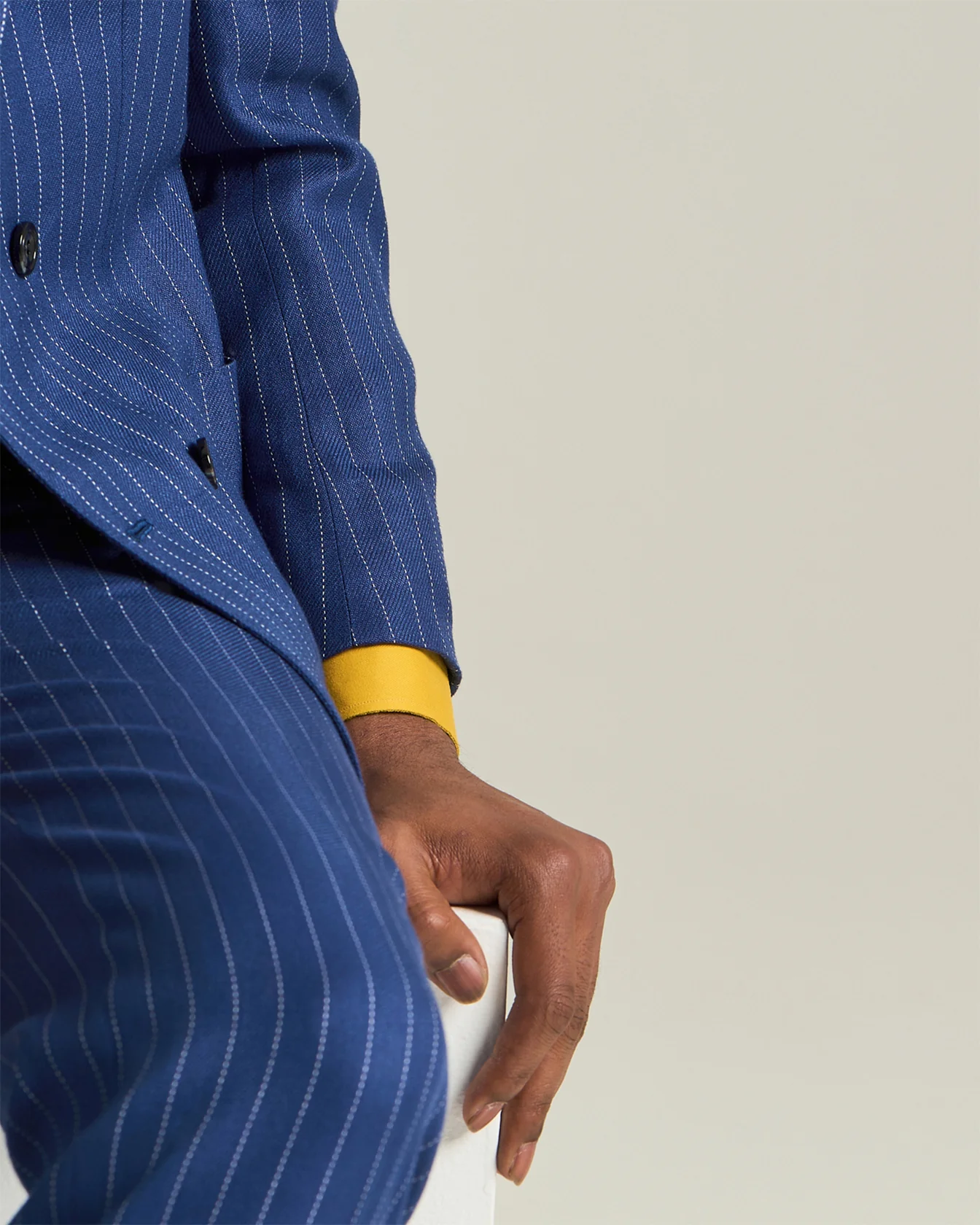 DOUBLE-BREASTED CASHMERE AND LINEN PINSTRIPE SUIT - Image 4