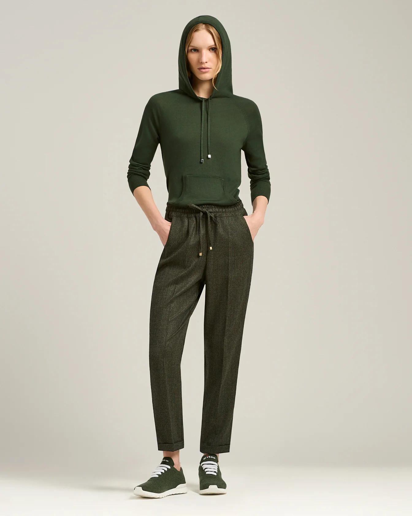 PURE‑WOOL HOODED SWEATSHIRT IN FOREST GREEN - Image 5