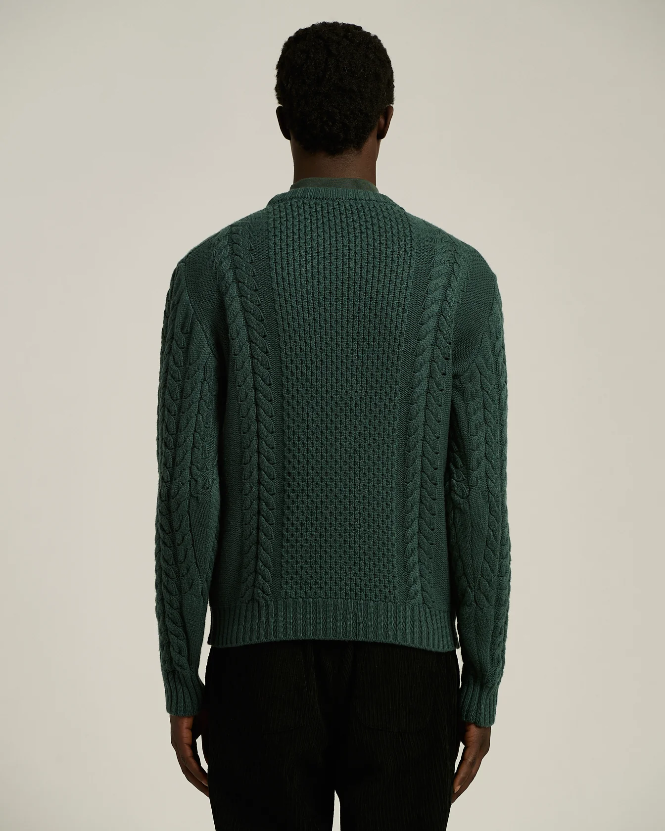 PINE GREEN CABLE-KNIT CASHMERE CREWNECK SWEATER - Image 3