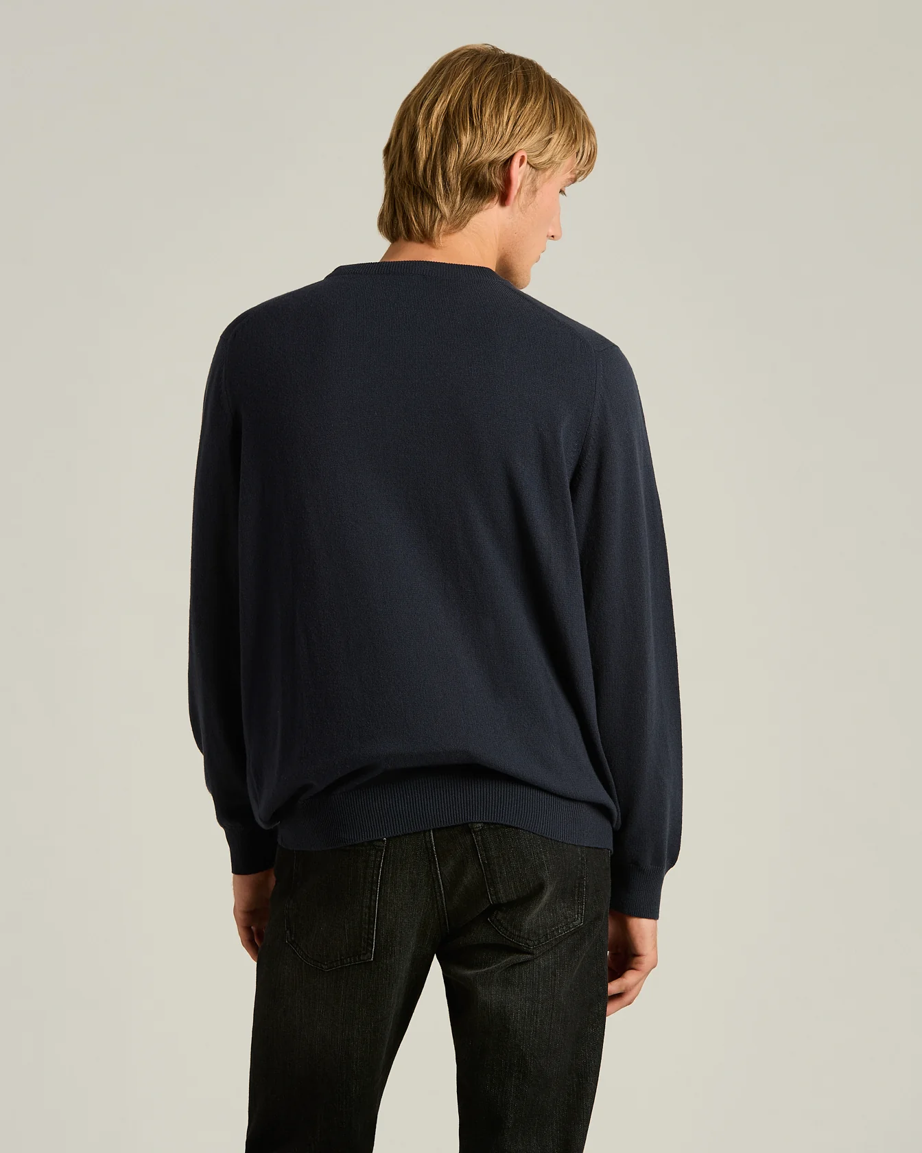 CREW NECK SWEATER IN PURE CASHMERE MIDNIGHT BLUE - Image 3