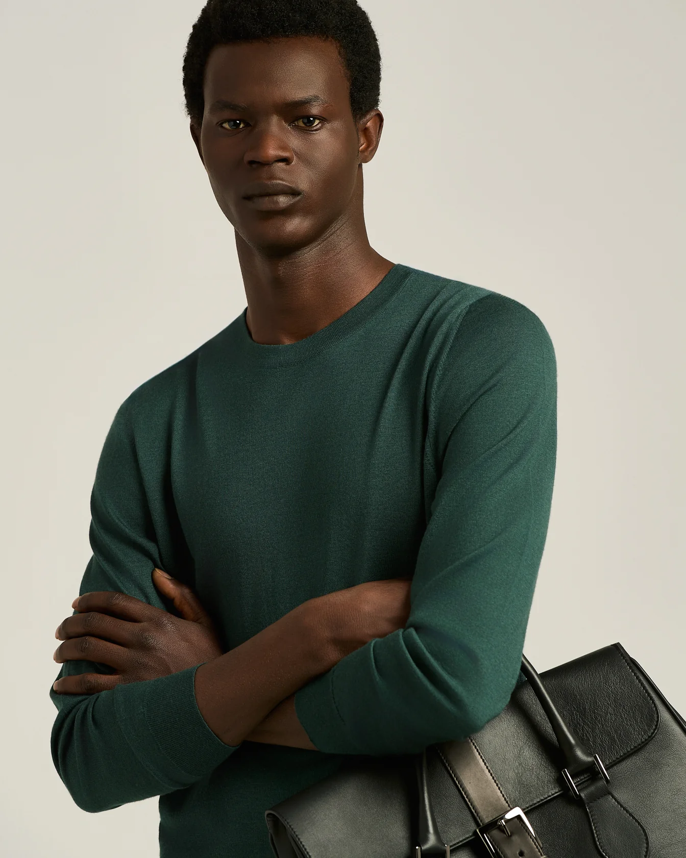 GREEN PINE CREWNECK SWEATER IN CASHMERE AND SILK - Image 4