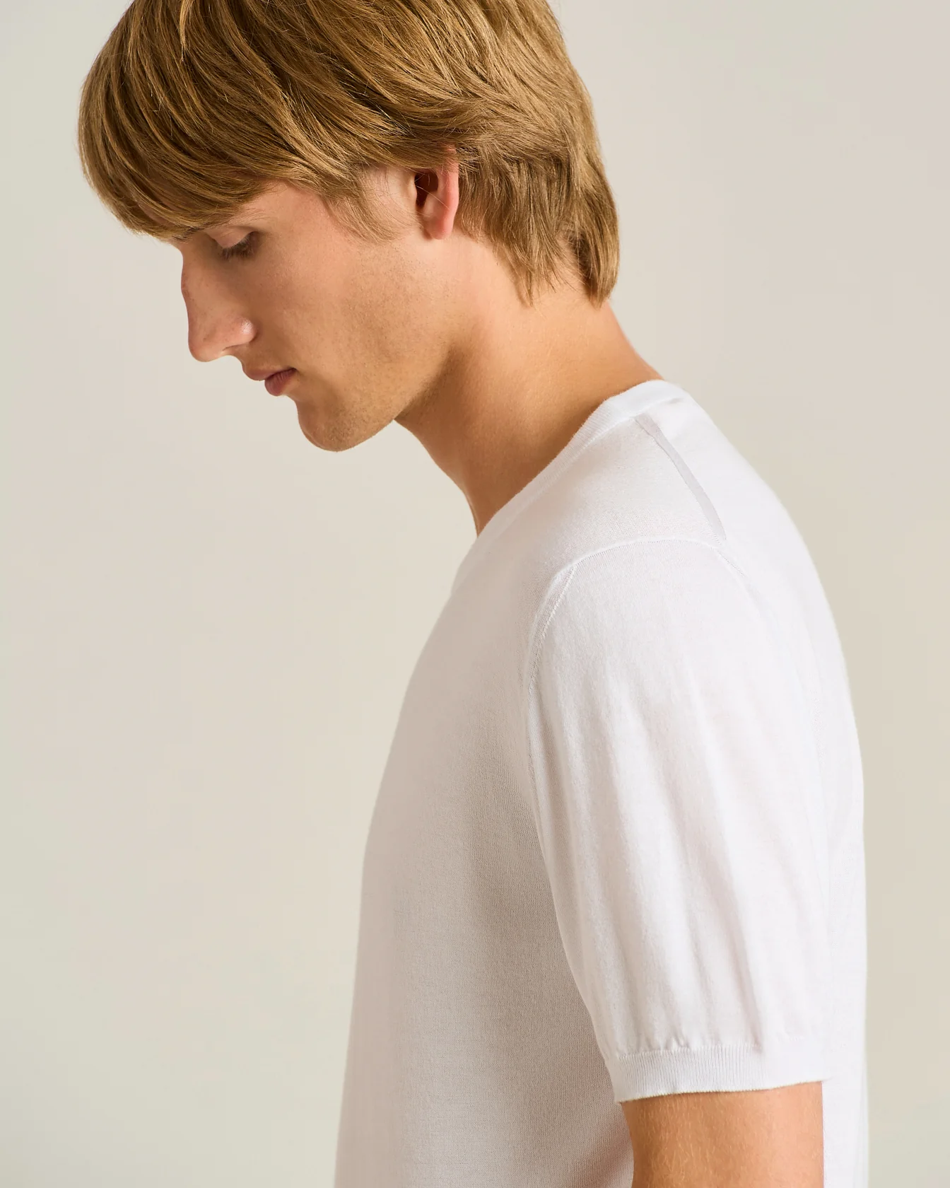 COTTON SHORT-SLEEVED CREW NECK SWEATER IN WHITE WITH HORN ACCESSORIES - Image 4