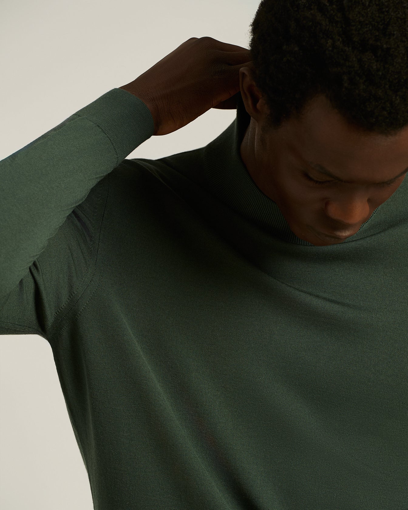 GREEN PINE “DIAMANTE BLU” WOOL MOCK-NECK SWEATER - Image 4