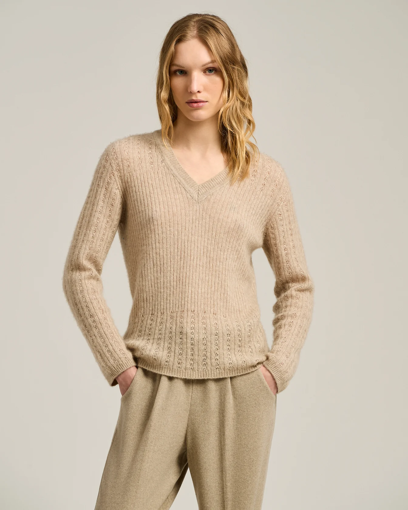 V-NECK OPENWORK SWEATER IN CASHMERE AND SILK BEIGE - Image 2
