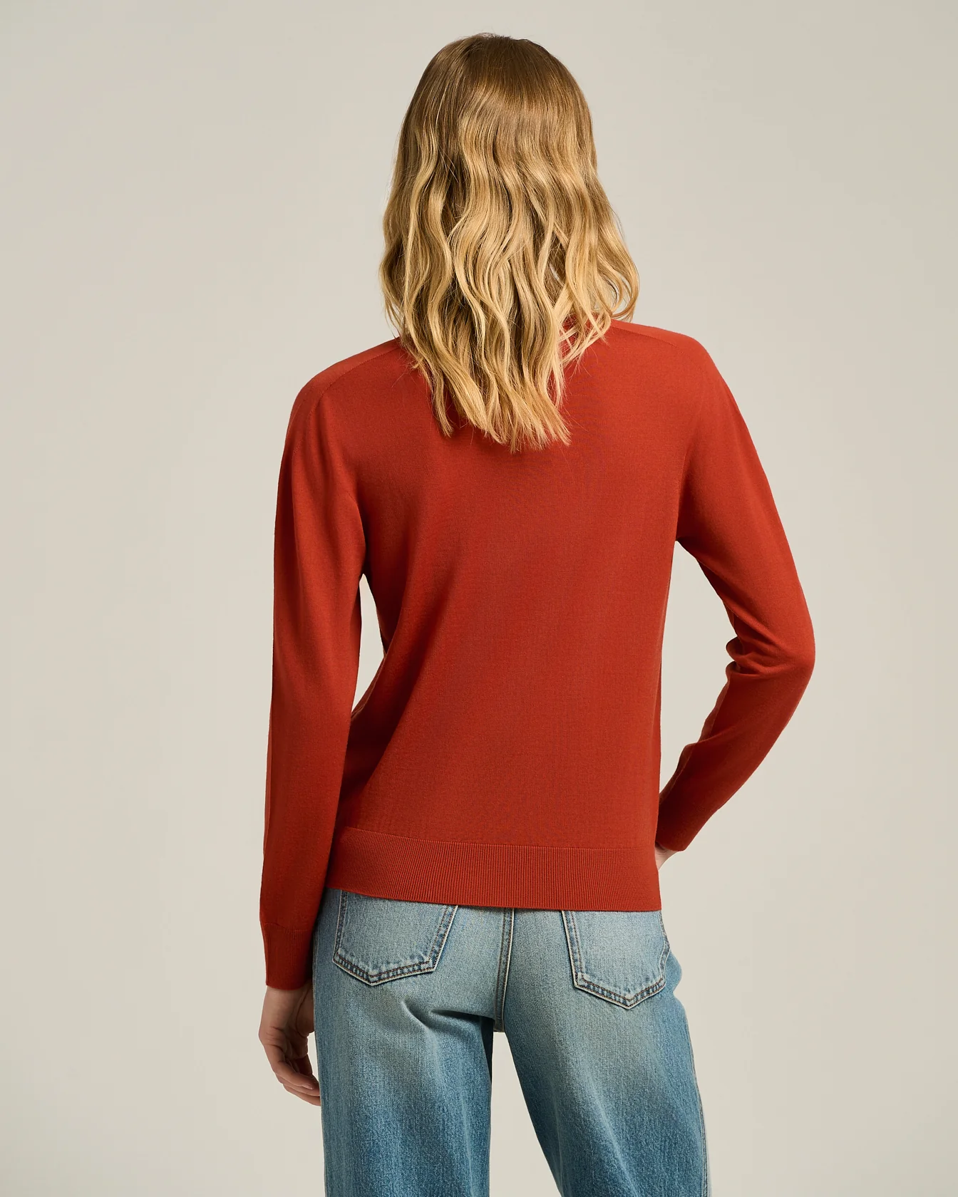 V-NECK TOP IN PURE WOOL DEEP RED - Image 3