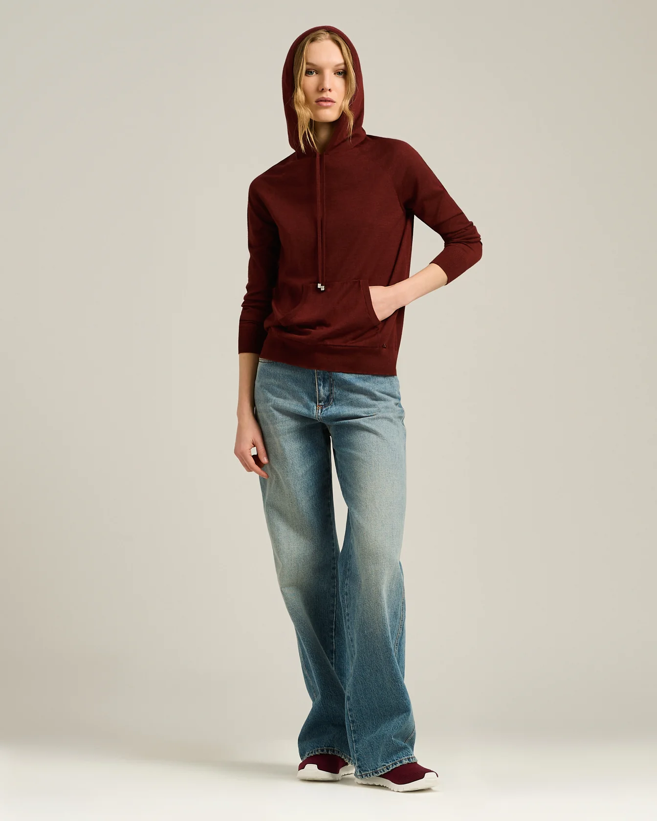 HOODED SWEATSHIRT IN CASHMERE AND SILK BURGUNDY MÉLANGE - Image 5