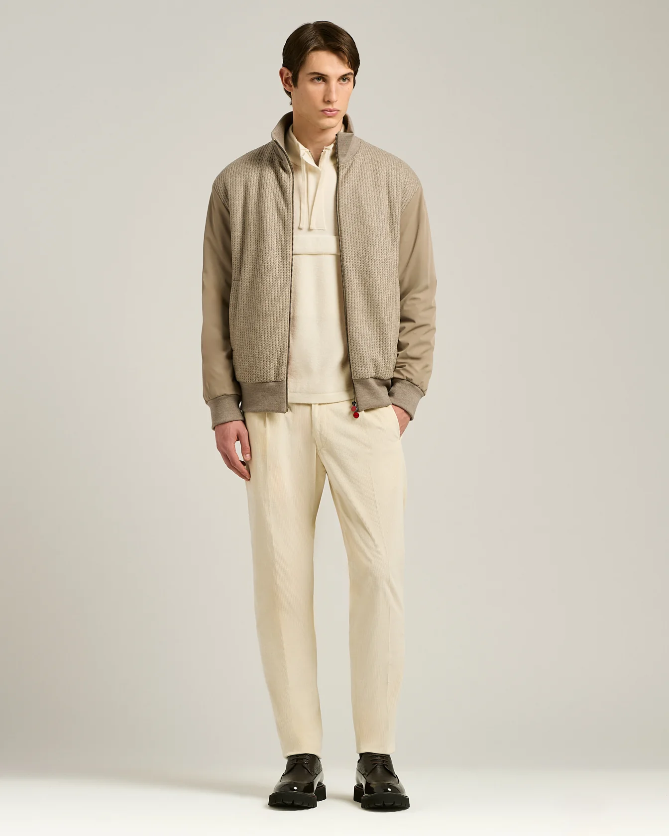 CREAM PURE CASHMERE MOCK-NECK SWEATSHIRT WITH FRONT POCKET - Image 5